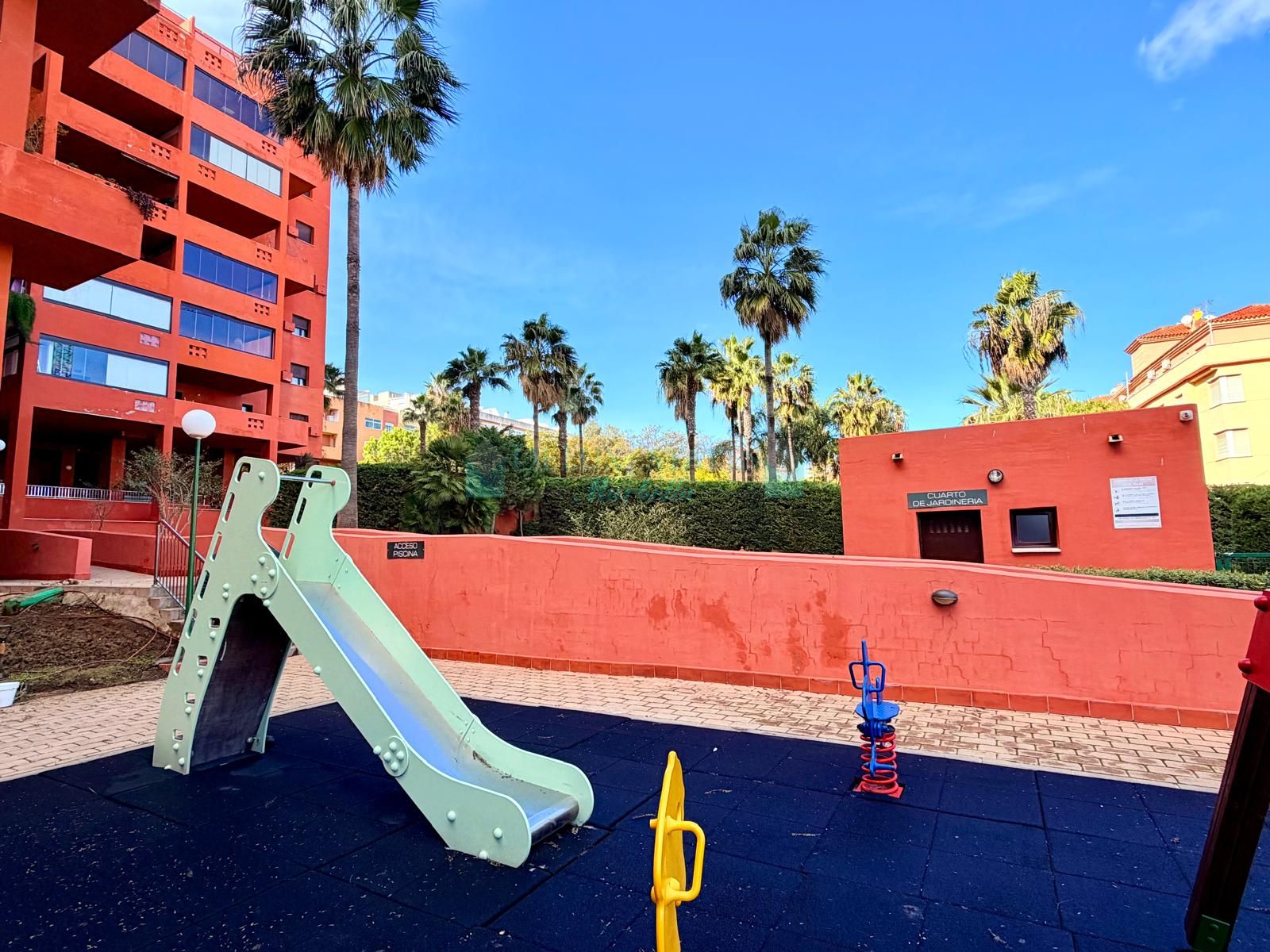 Apartamento en venta en Estepona Puerto, Estepona