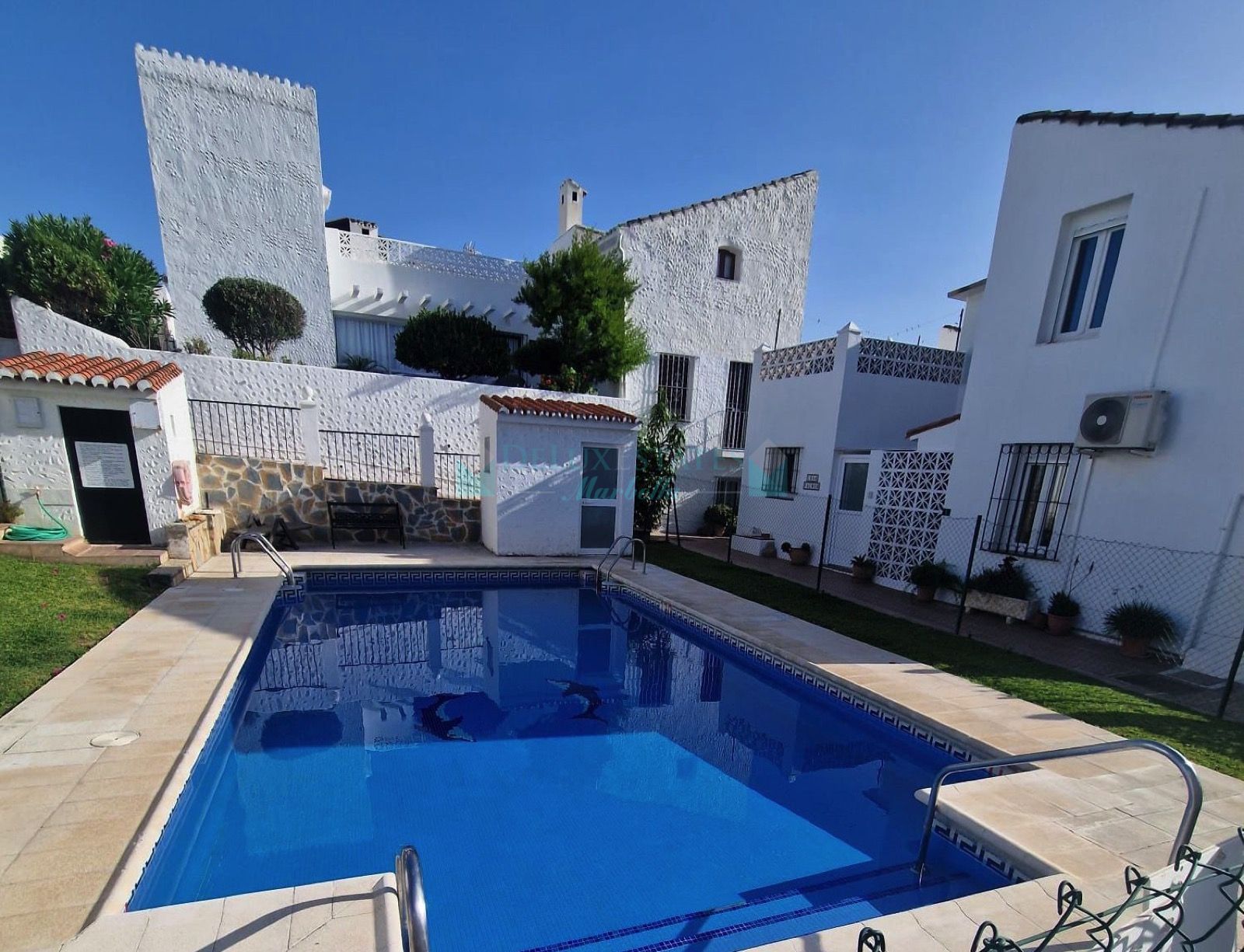 House for sale in El Padron, Estepona