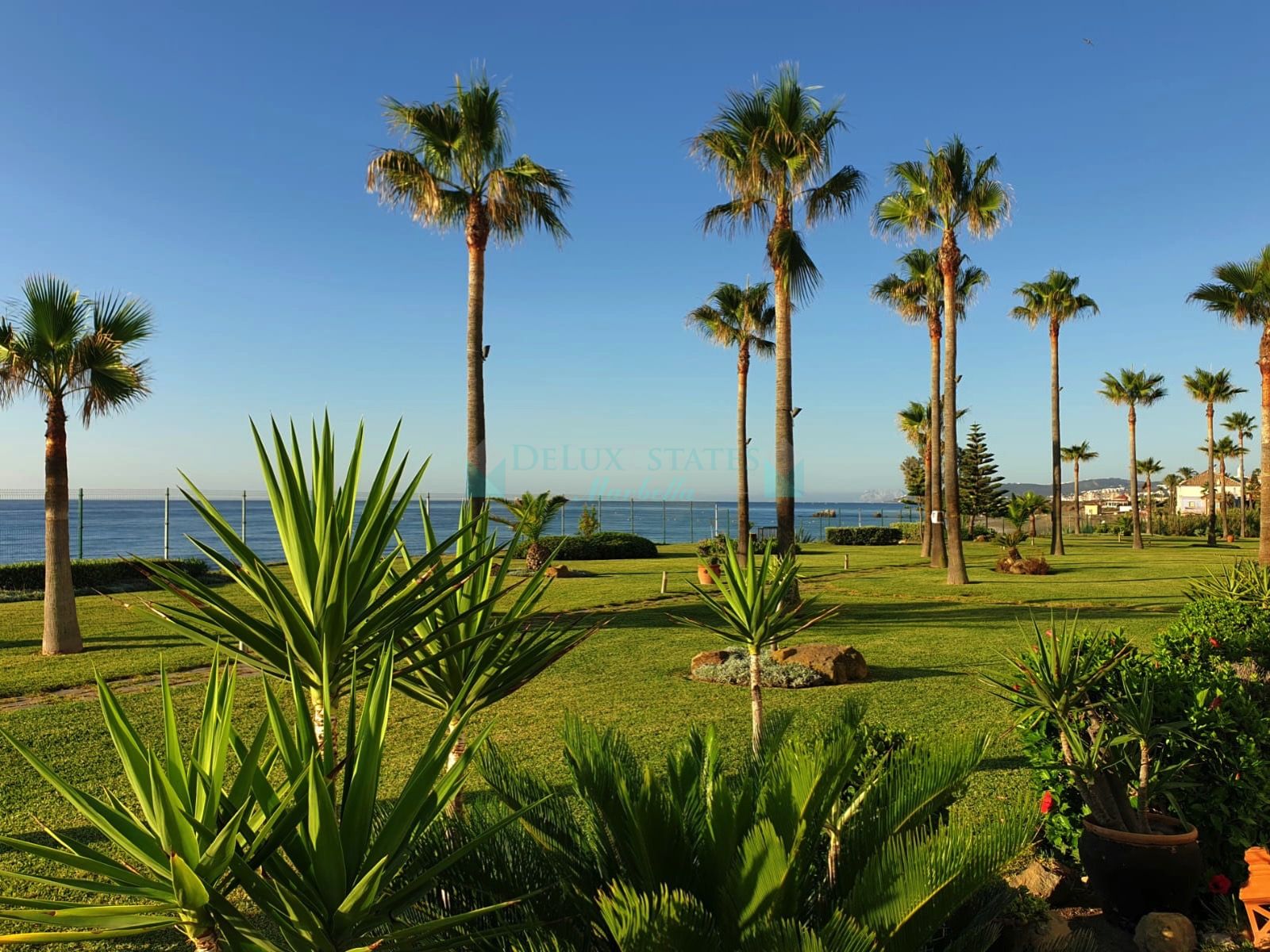 Semi Detached House for sale in Casares del Mar, Casares