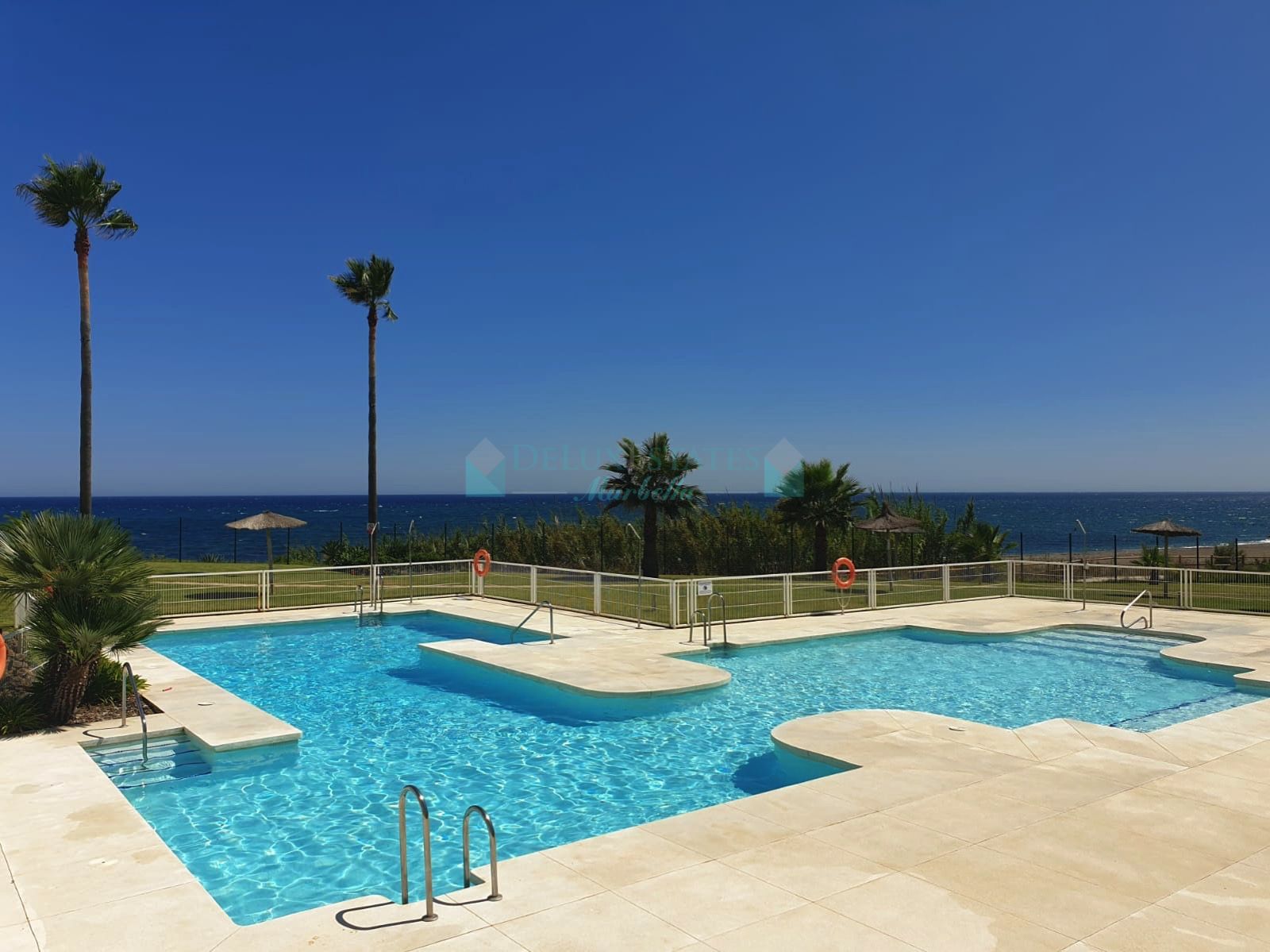 Semi Detached House for sale in Casares del Mar, Casares