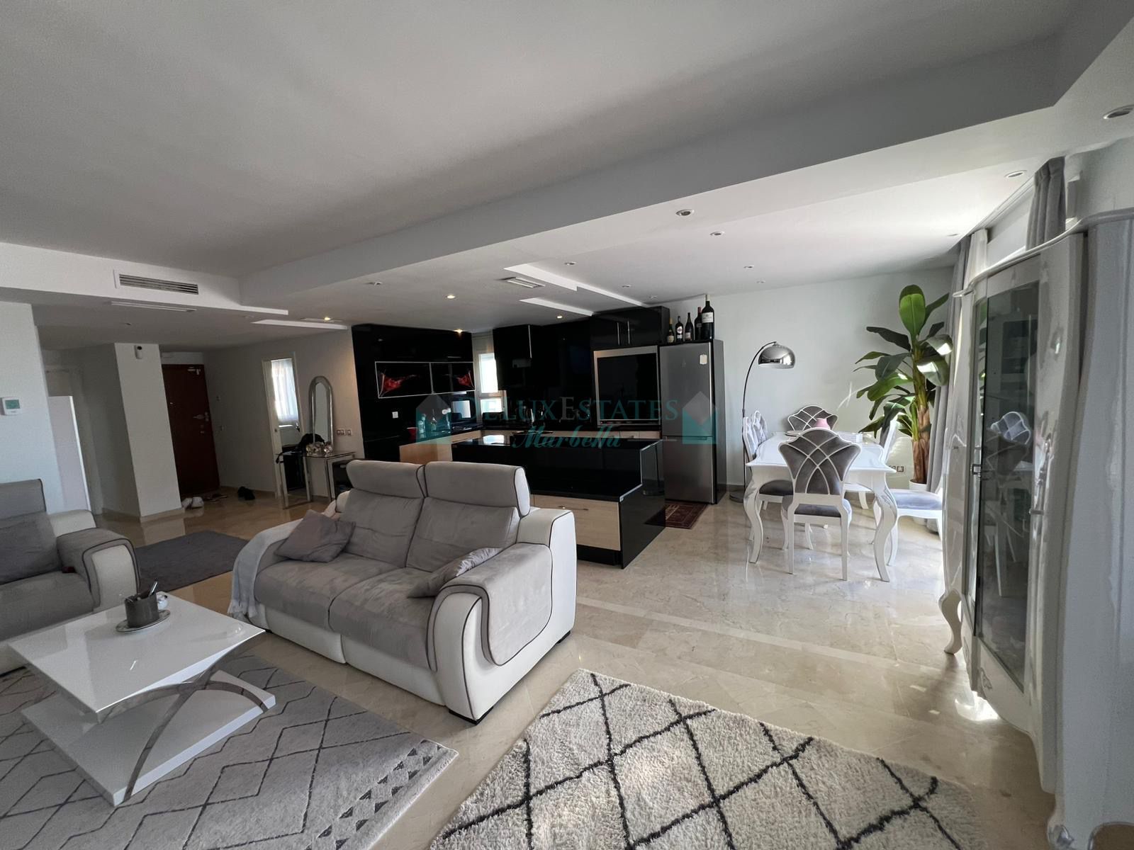 Apartment for sale in Aloha Royal, Nueva Andalucia
