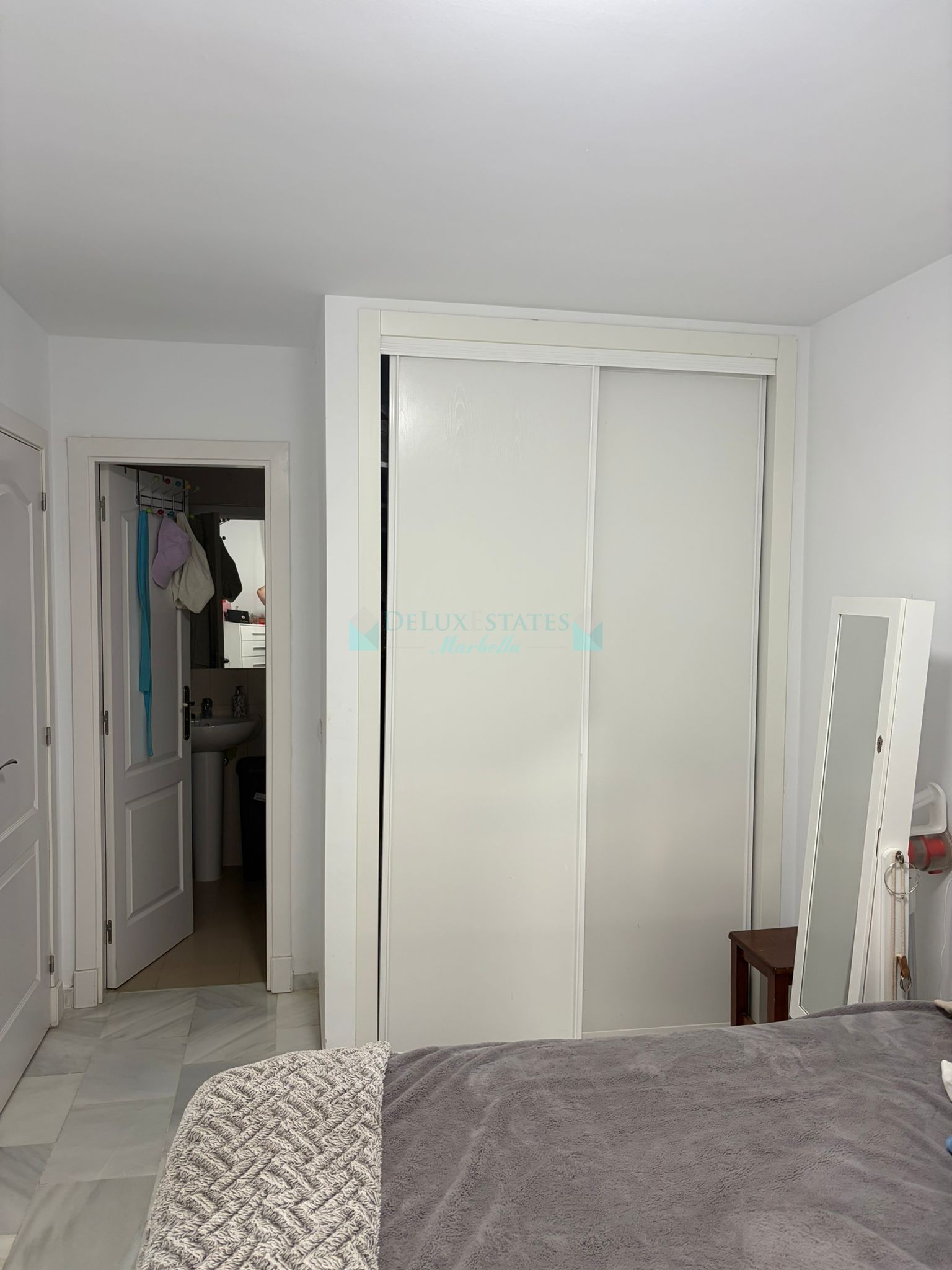 Semi Detached House for sale in Hacienda de Casares, Casares