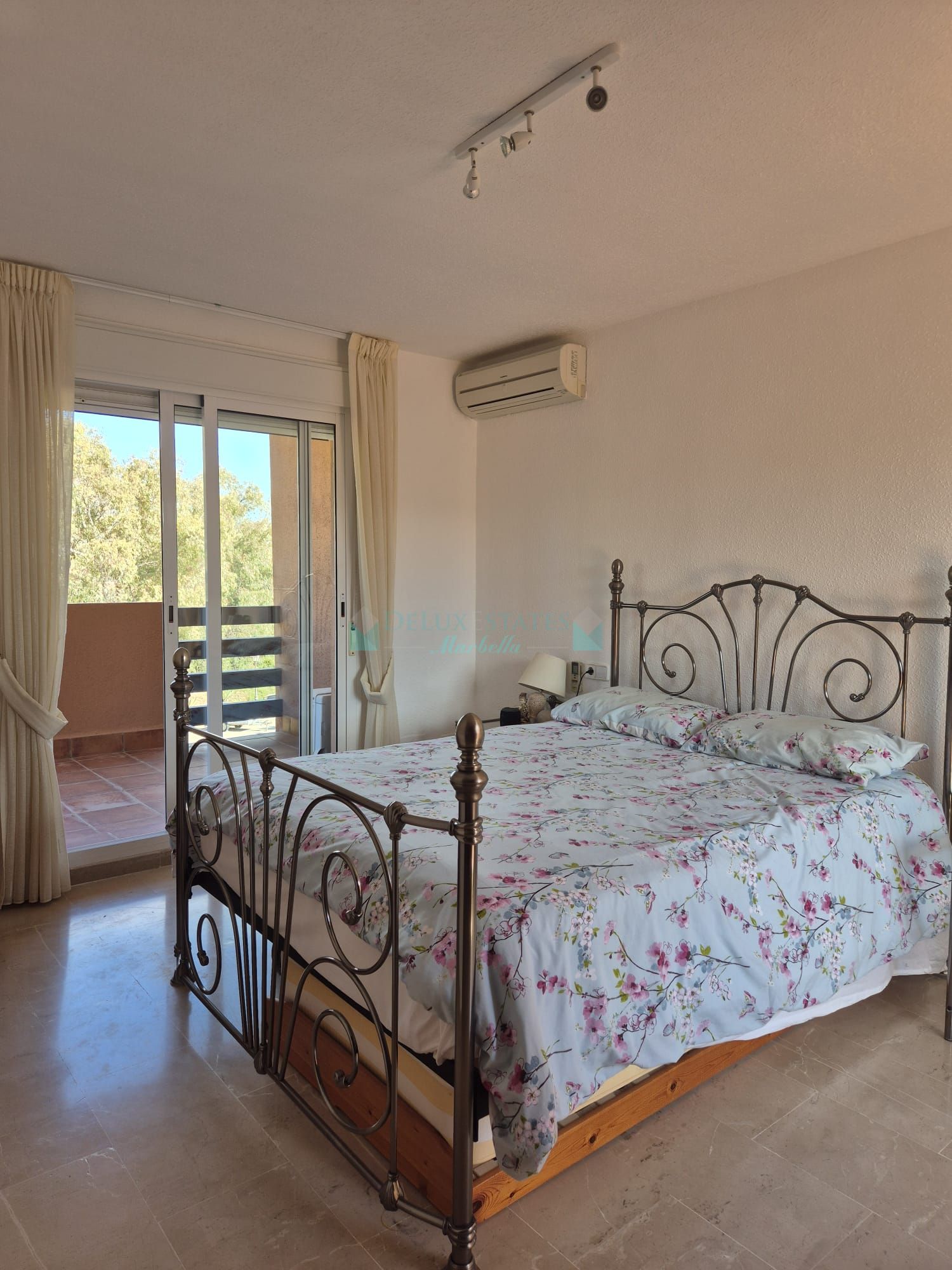 Duplex Penthouse for sale in Bahia de Casares, Casares