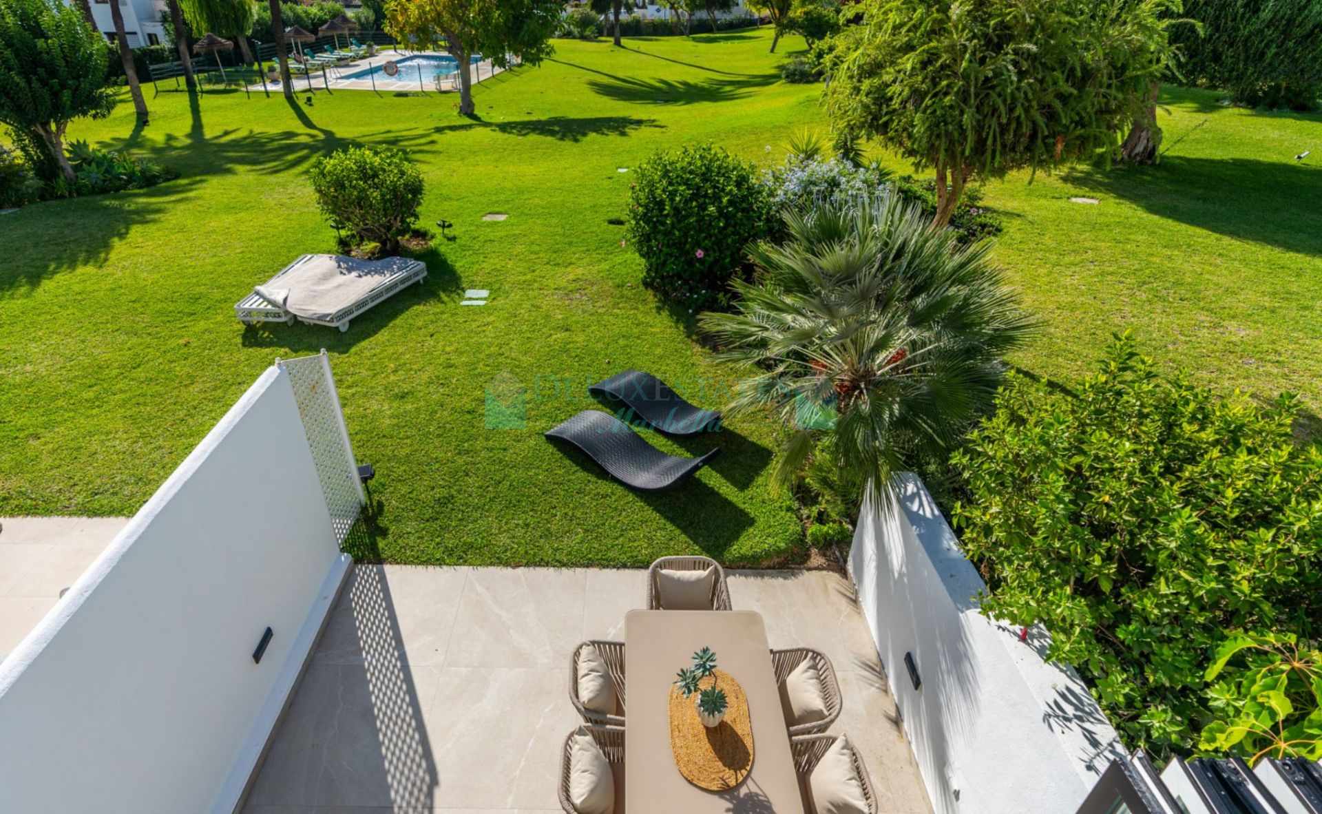 Town House for sale in La Rinconada, Nueva Andalucia