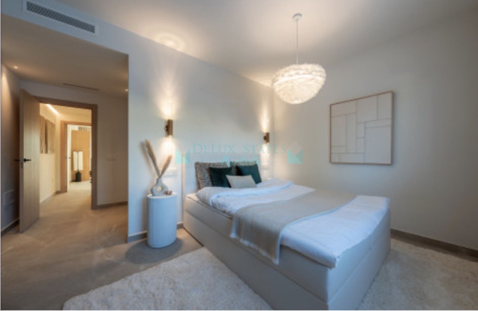 Town House for sale in La Rinconada, Nueva Andalucia