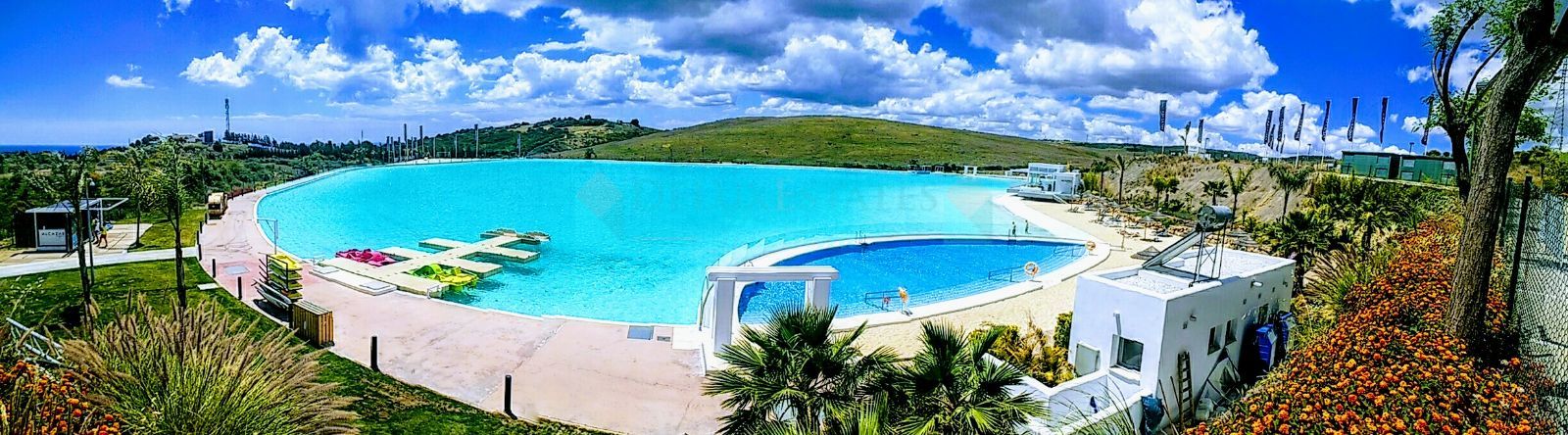 Penthouse for sale in Alcazaba Lagoon, Casares
