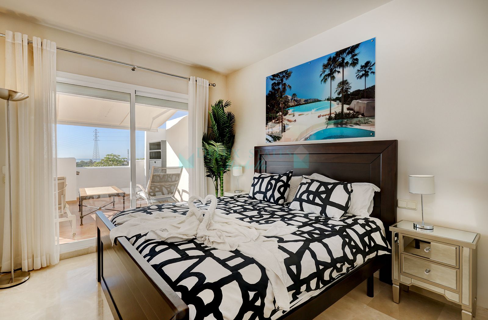 Penthouse for sale in Alcazaba Lagoon, Casares