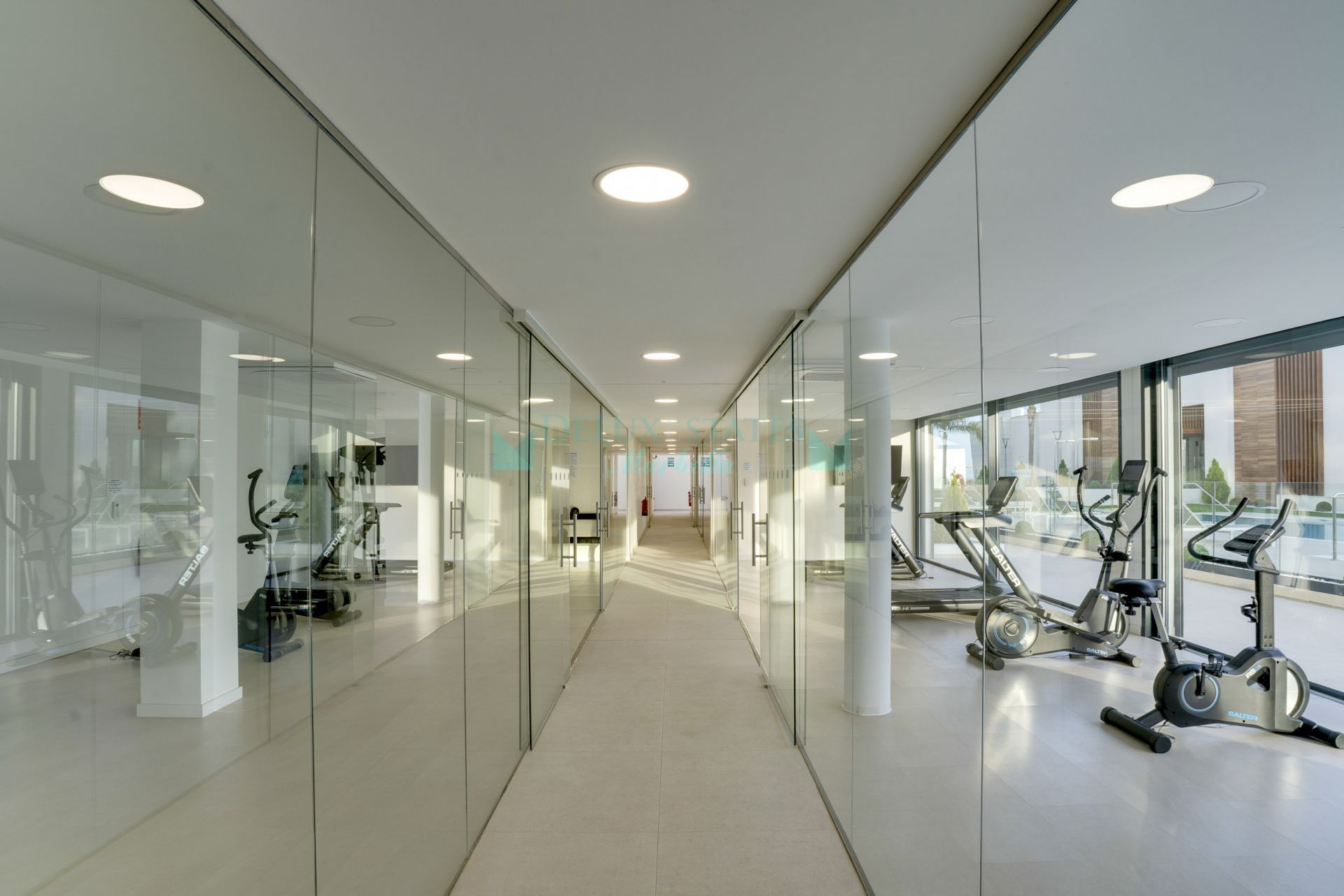 Apartamento en venta en Las Mesas, Estepona