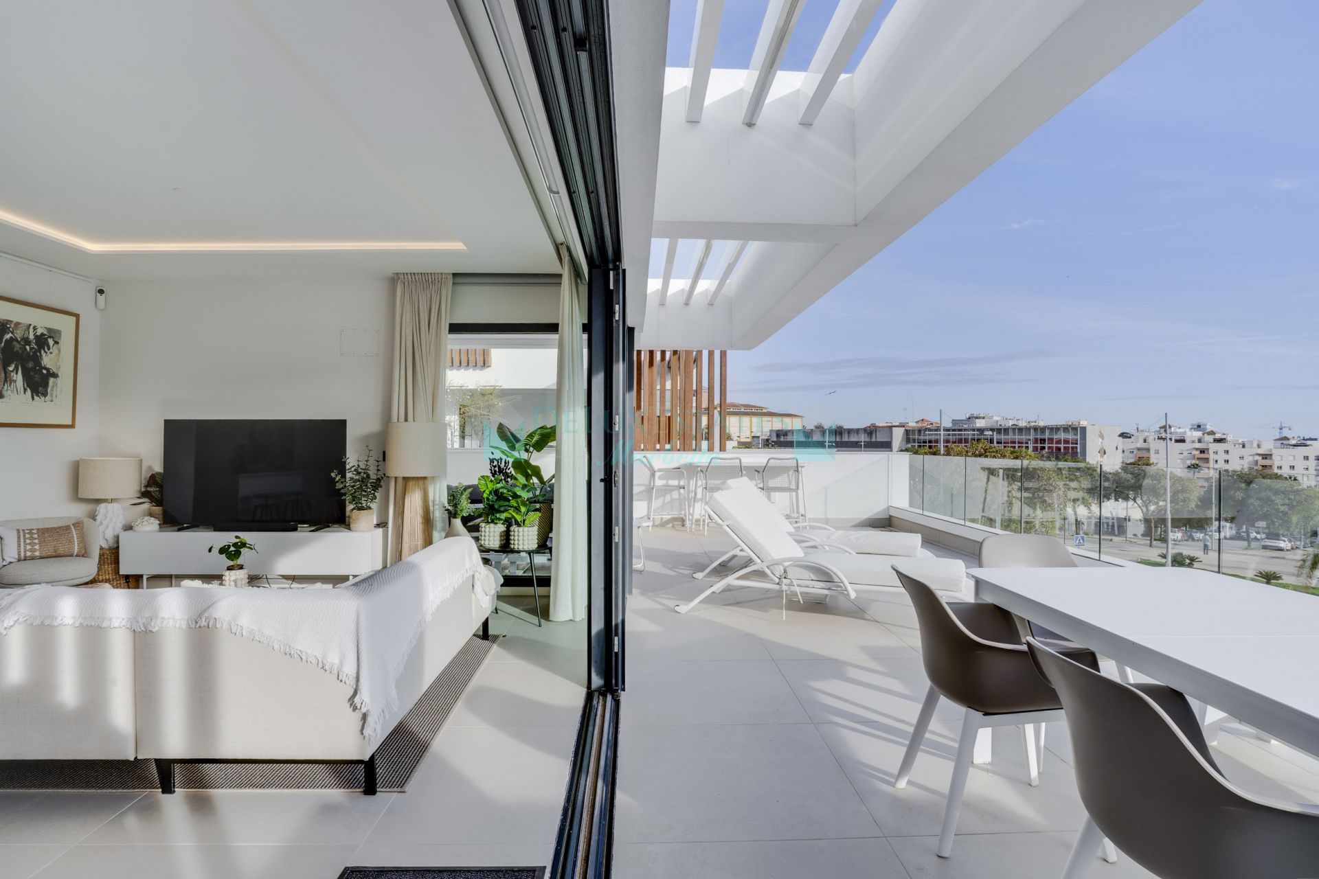 Apartamento en venta en Las Mesas, Estepona