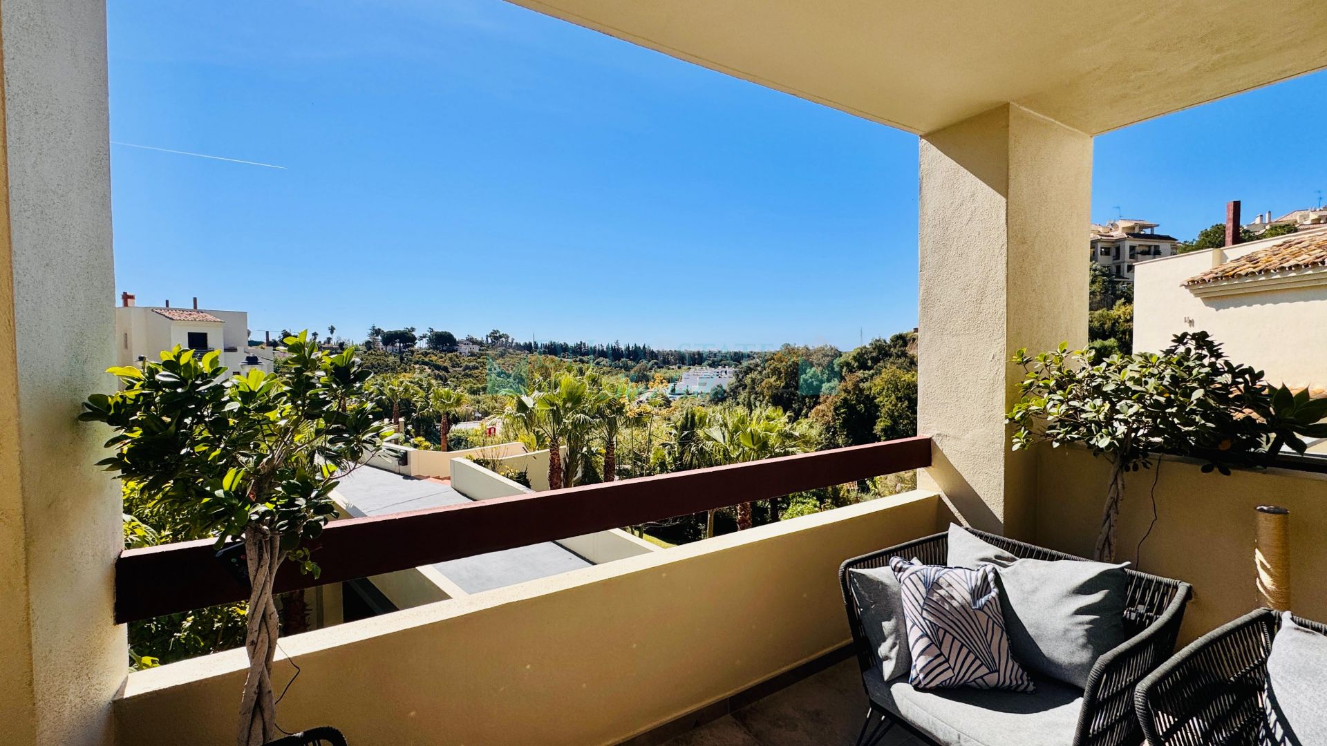 Apartment for sale in Selwo, Estepona