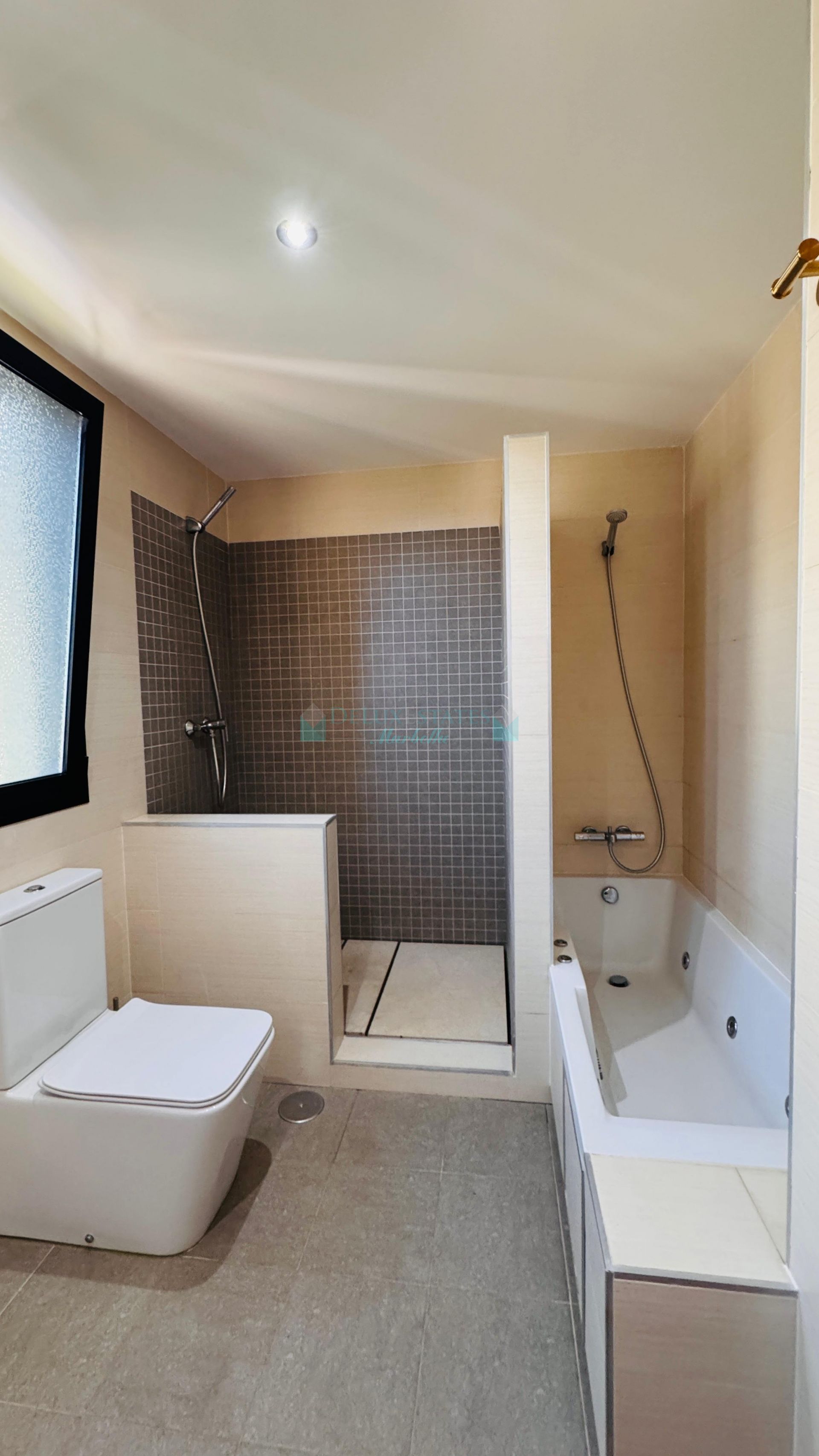 Apartment for sale in Selwo, Estepona