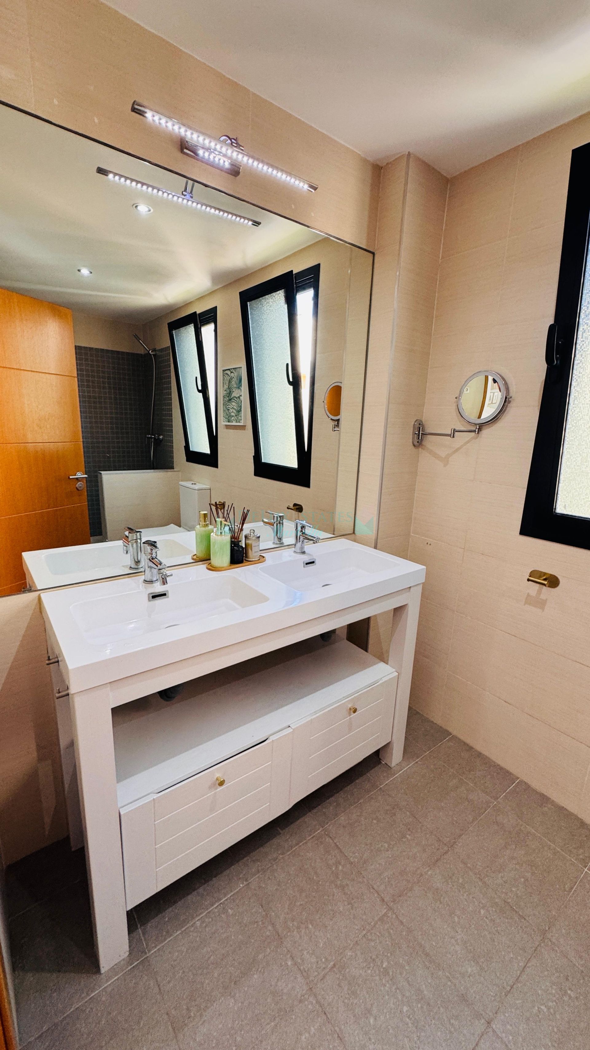 Apartment for sale in Selwo, Estepona