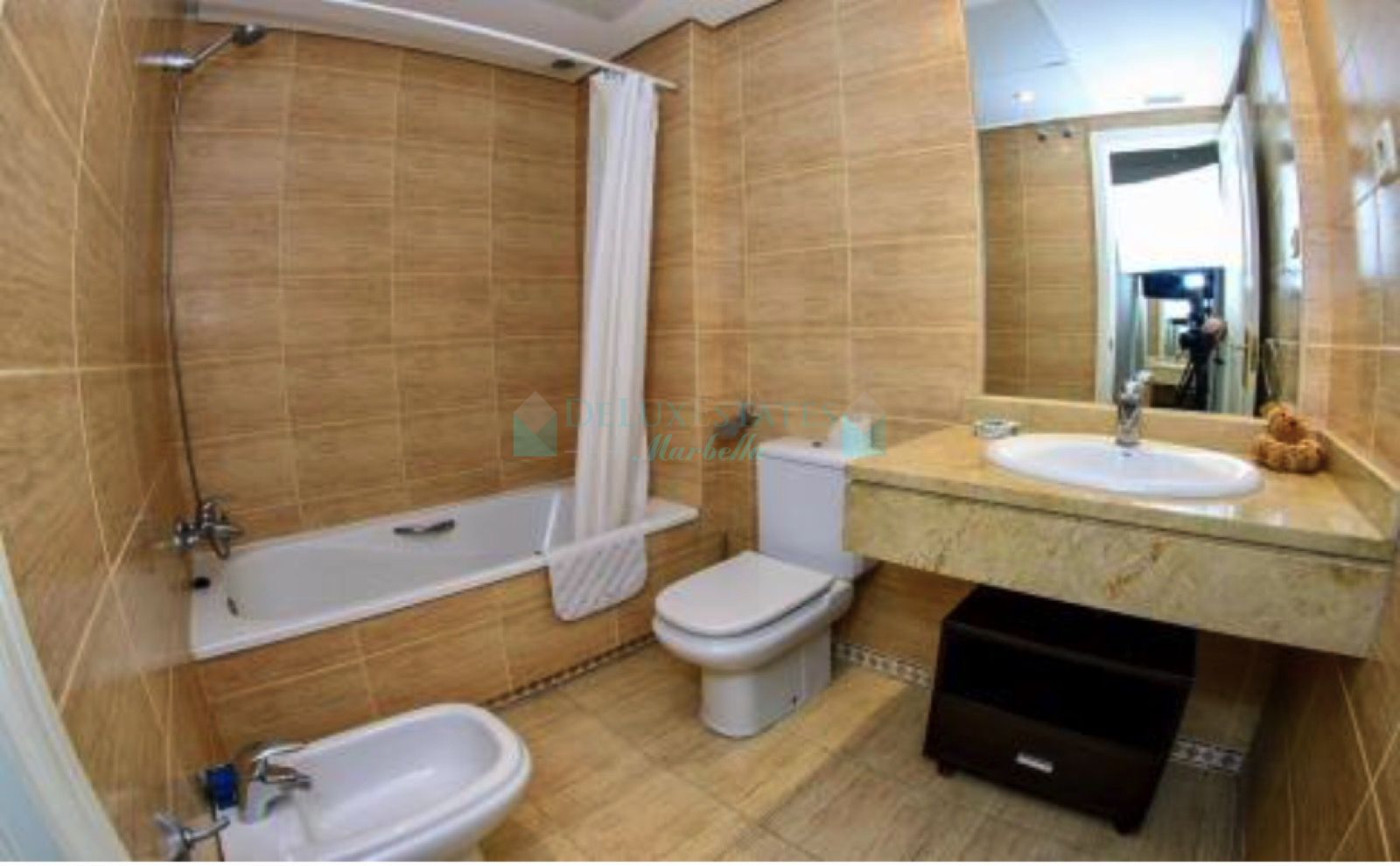 Apartment for sale in La Dama de Noche, Nueva Andalucia