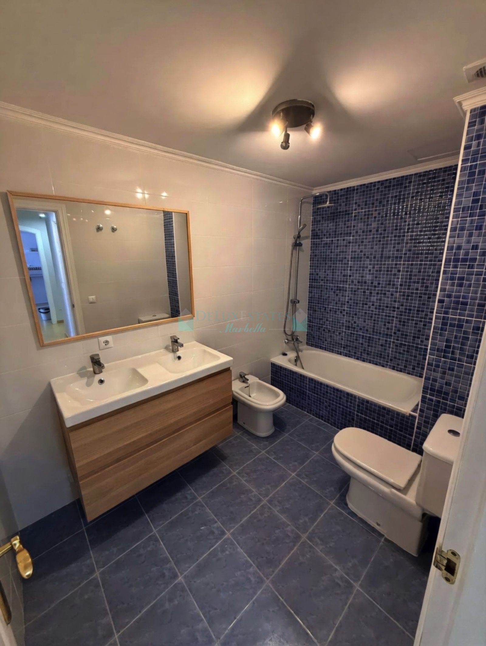 Apartment for sale in Sabinillas, Manilva