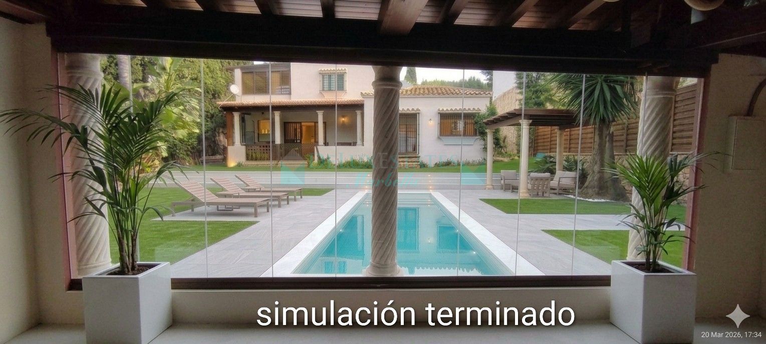 Villa for sale in Rio Real, Marbella East