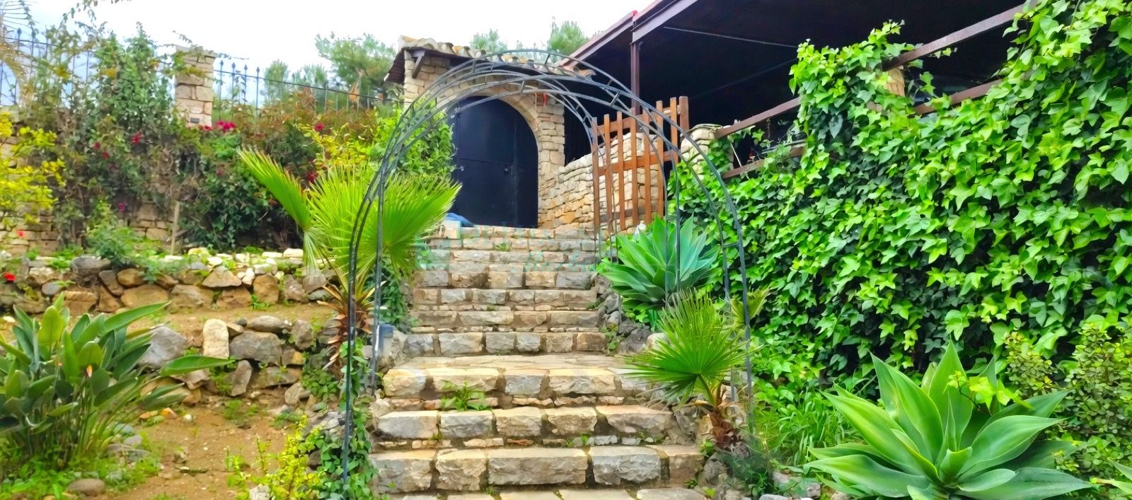 Villa for sale in Rio Real, Marbella East