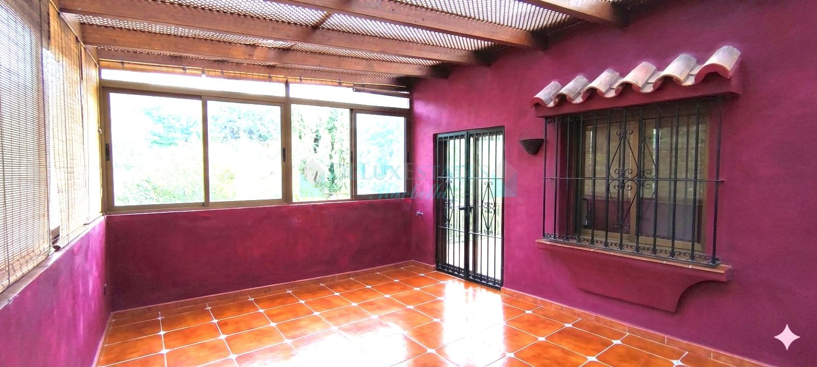 Villa for sale in Rio Real, Marbella East