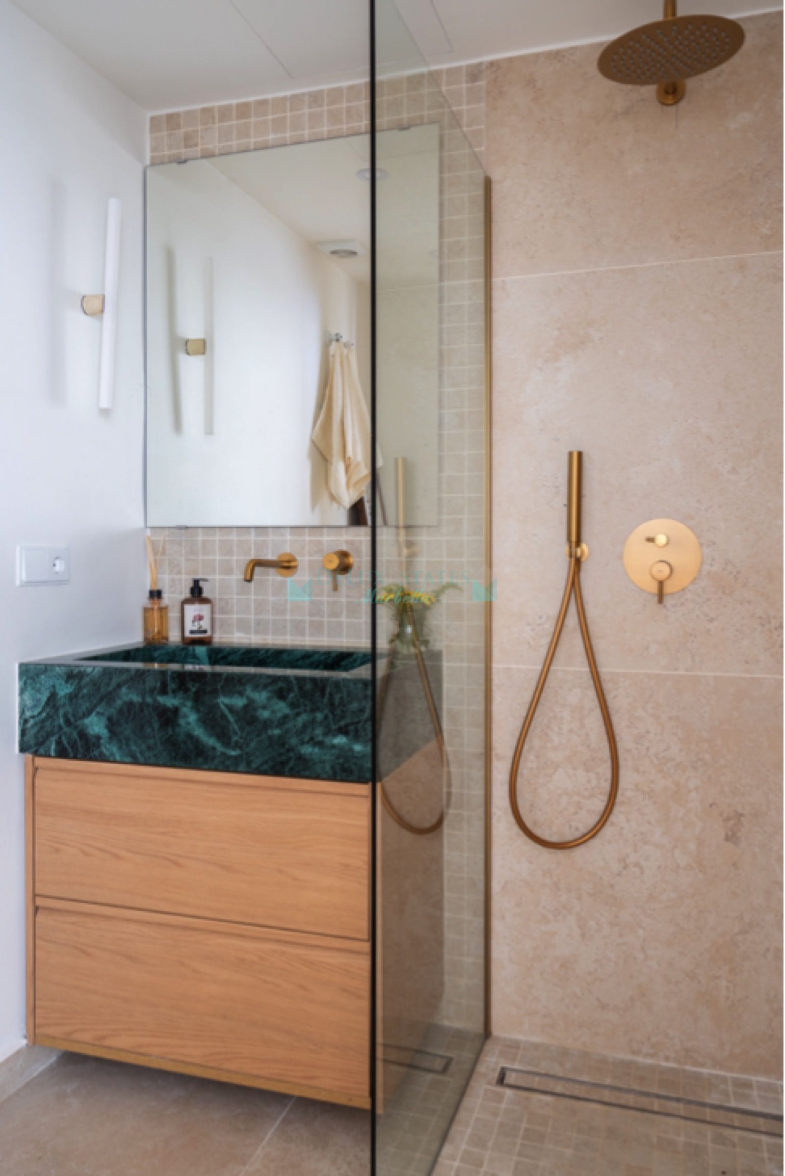 Ground Floor Apartment for sale in La Quinta, Benahavis