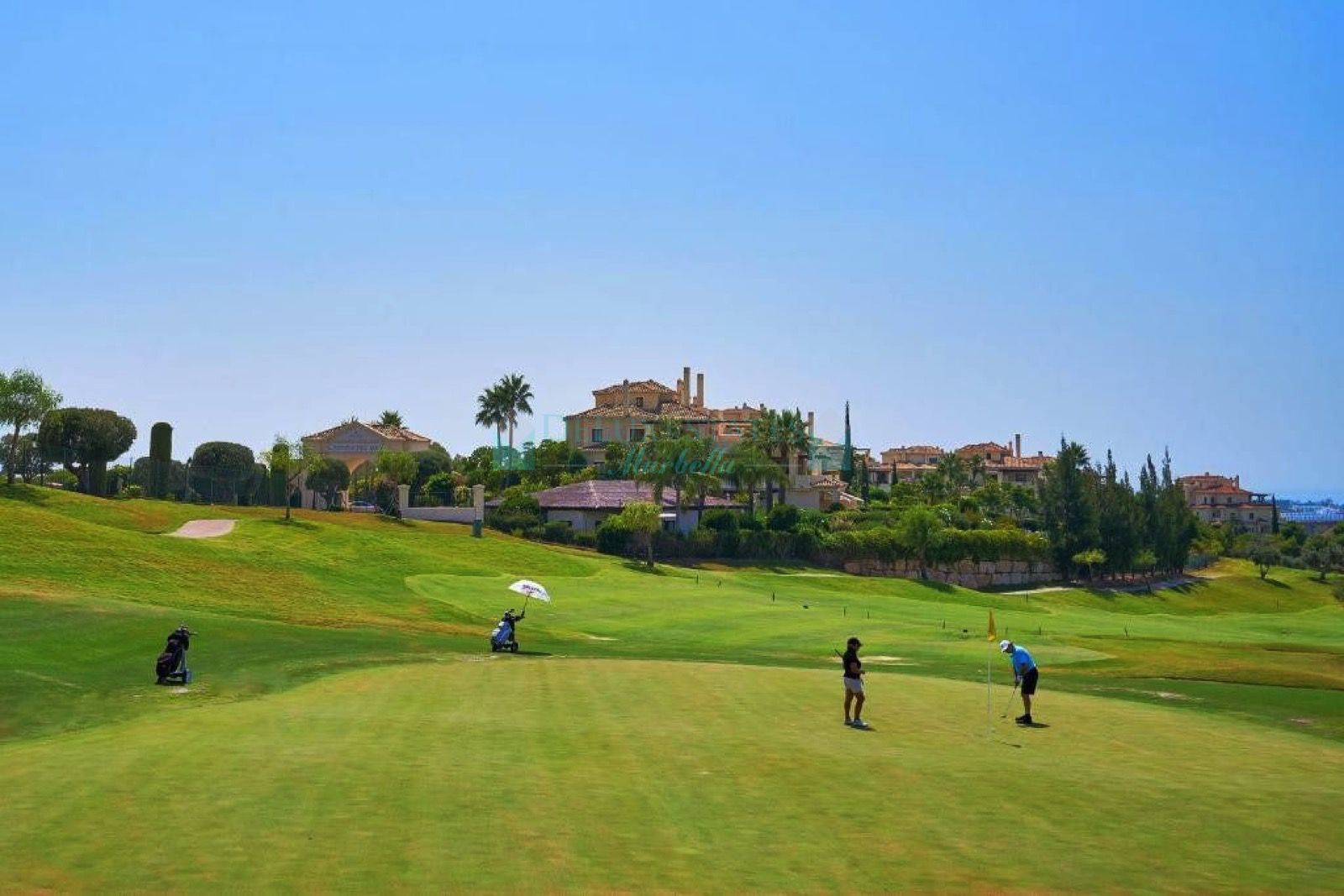 Ground Floor Apartment for sale in Los Capanes del Golf, Benahavis