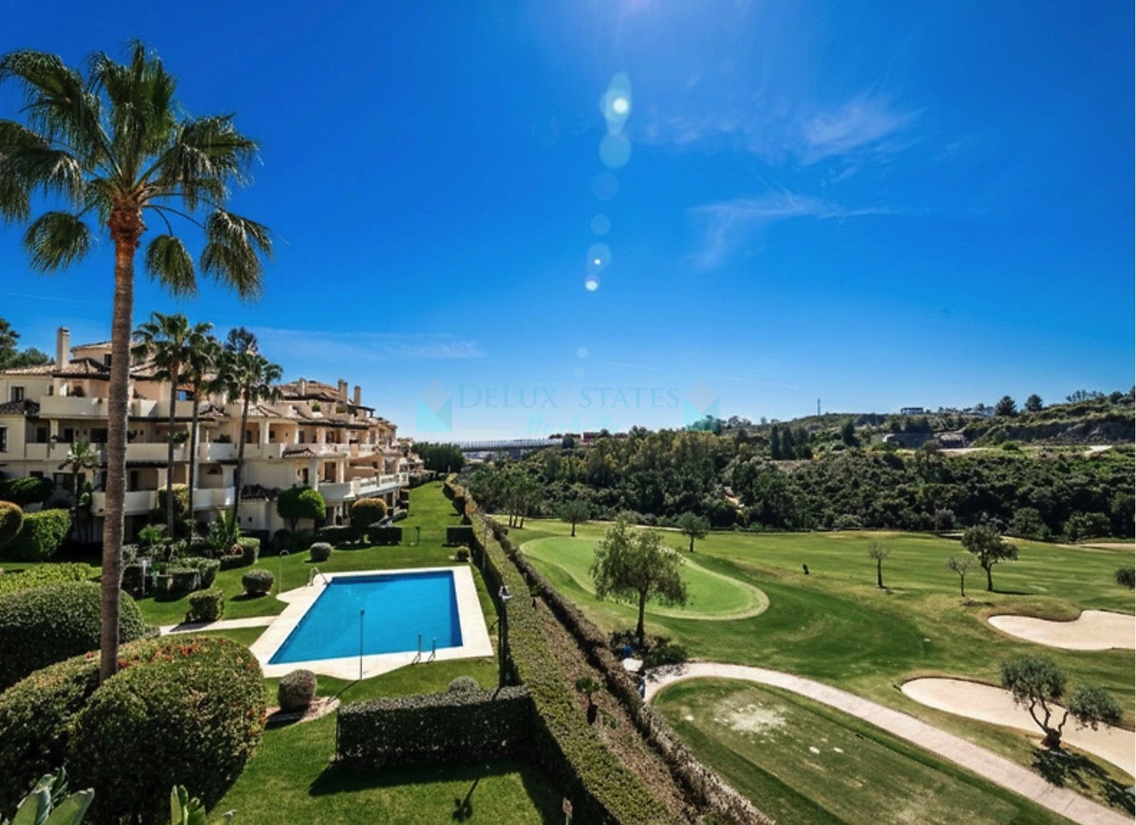 Ground Floor Apartment for sale in Los Capanes del Golf, Benahavis