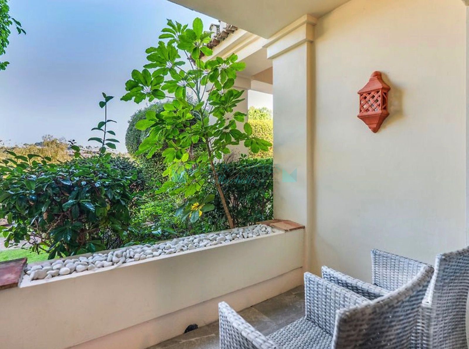 Ground Floor Apartment for sale in Los Capanes del Golf, Benahavis
