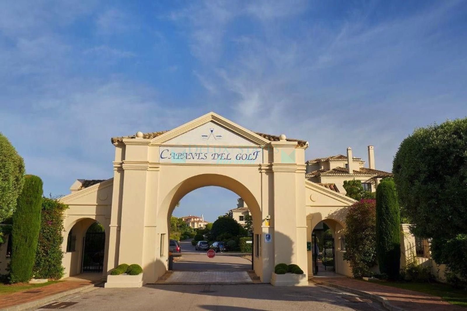 Ground Floor Apartment for sale in Los Capanes del Golf, Benahavis