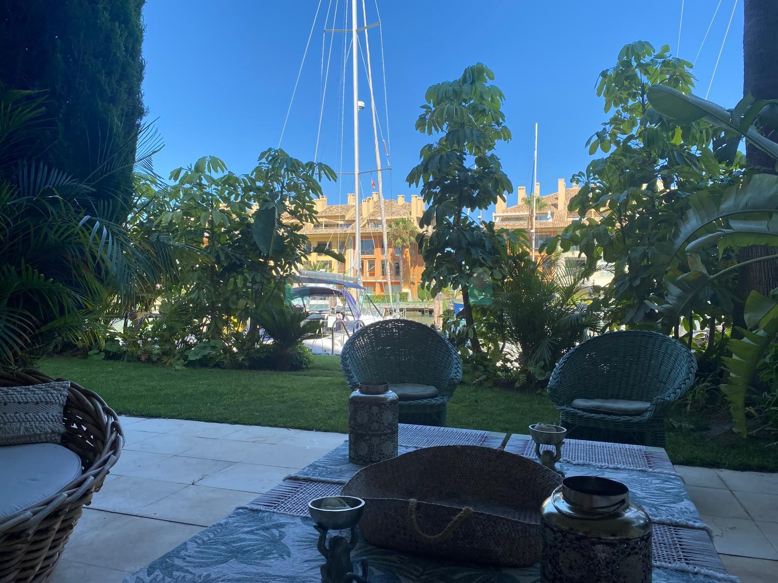 Ground Floor Duplex for sale in Marina de Sotogrande, Sotogrande