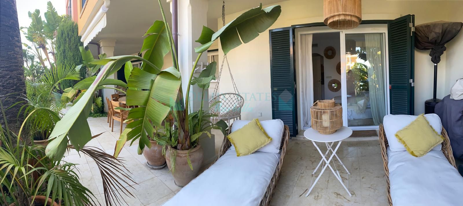 Ground Floor Duplex for sale in Marina de Sotogrande, Sotogrande