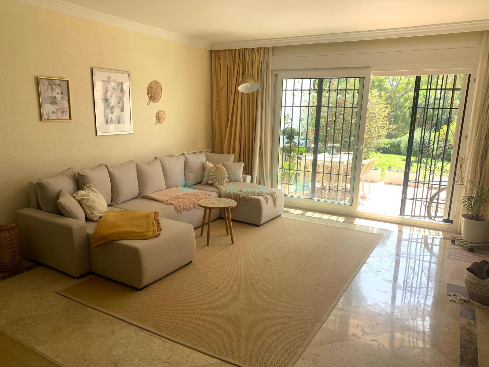 Town House for sale in Nueva Atalaya, Estepona