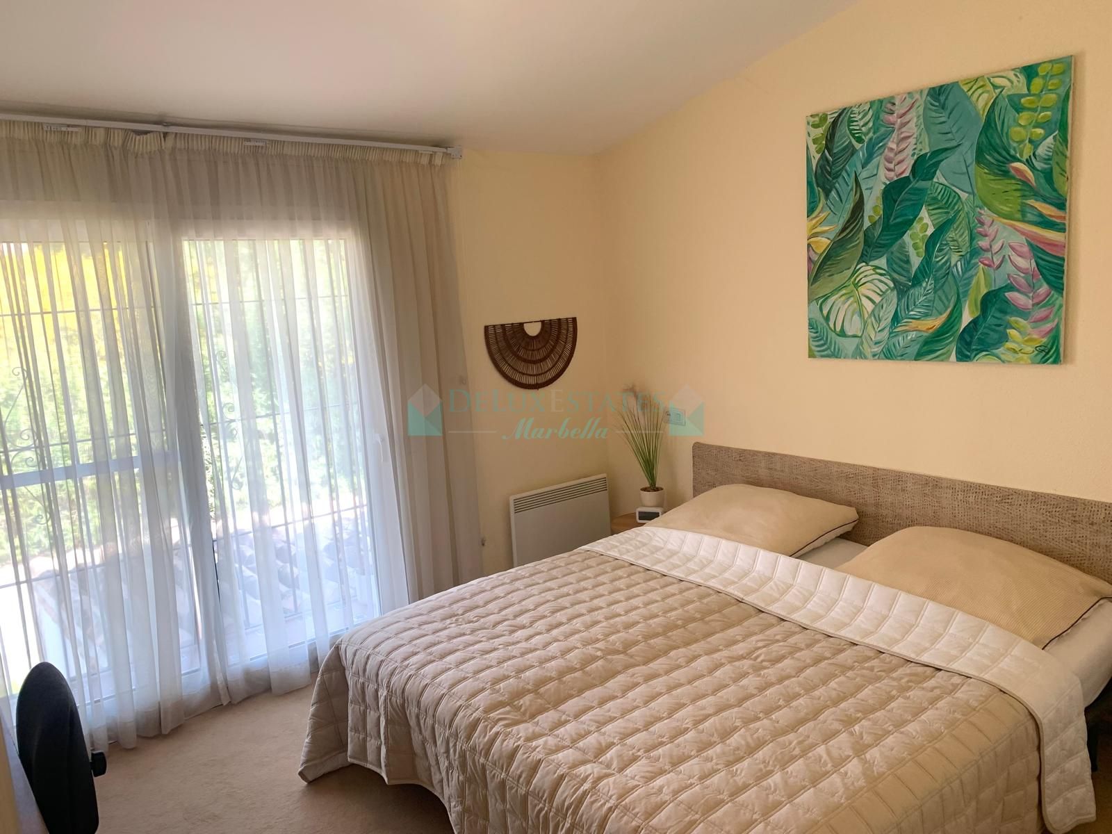 Town House for sale in Nueva Atalaya, Estepona