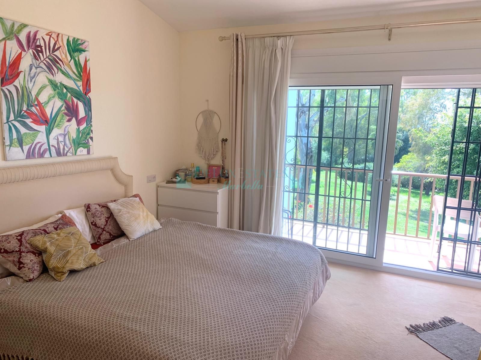 Town House for sale in Nueva Atalaya, Estepona