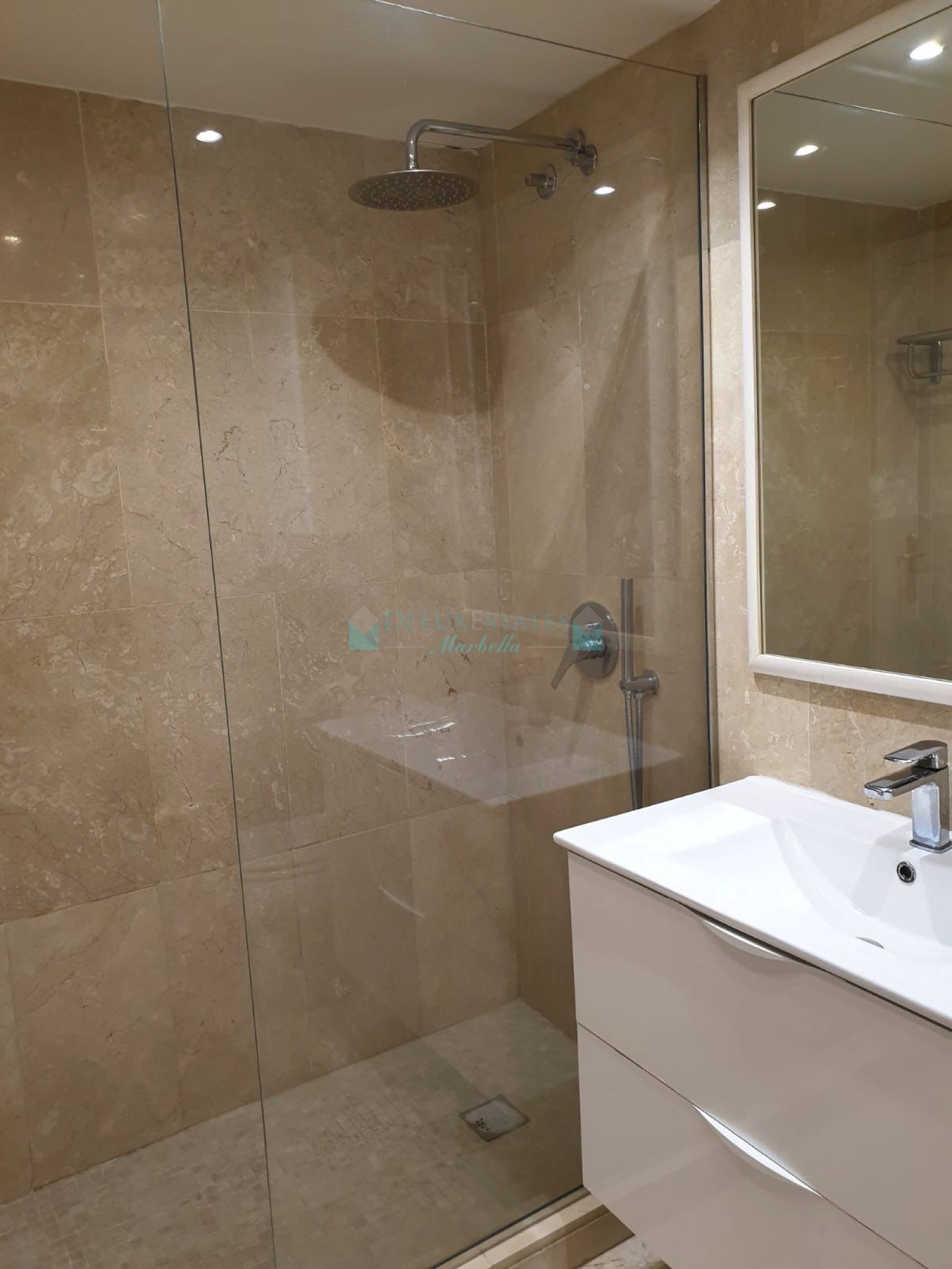 Penthouse for sale in Campos de Guadalmina, San Pedro de Alcantara