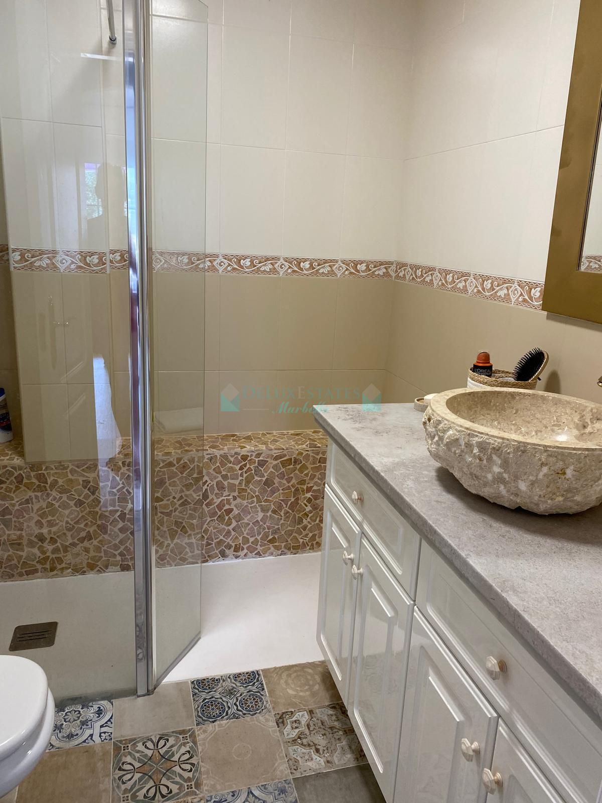 Ground Floor Apartment for sale in Estepona Golf, Estepona