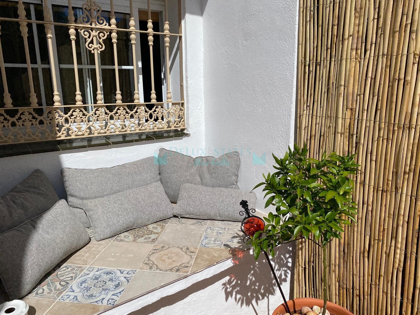 Ground Floor Apartment for sale in Estepona Golf, Estepona