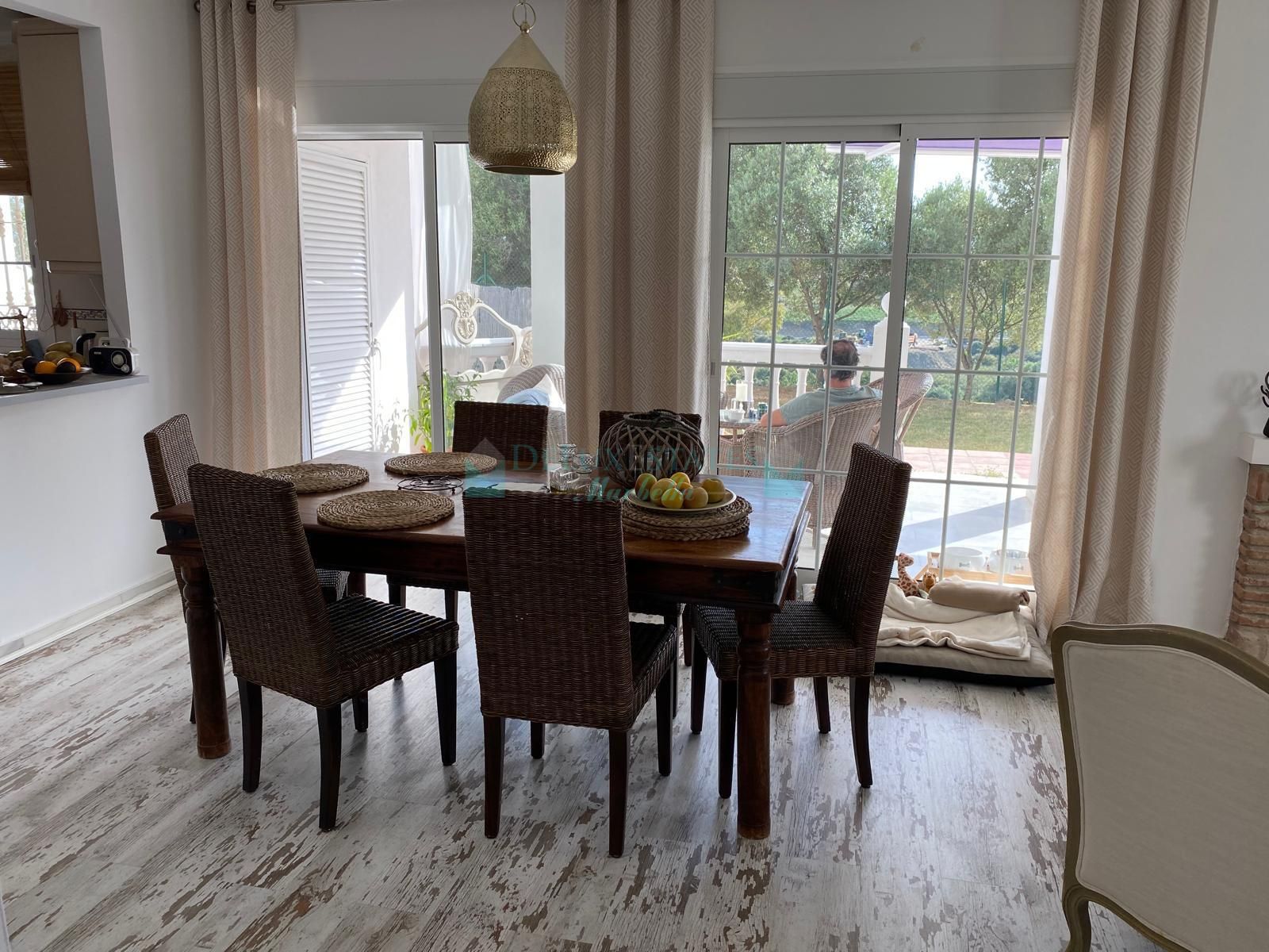 Ground Floor Apartment for sale in Estepona Golf, Estepona