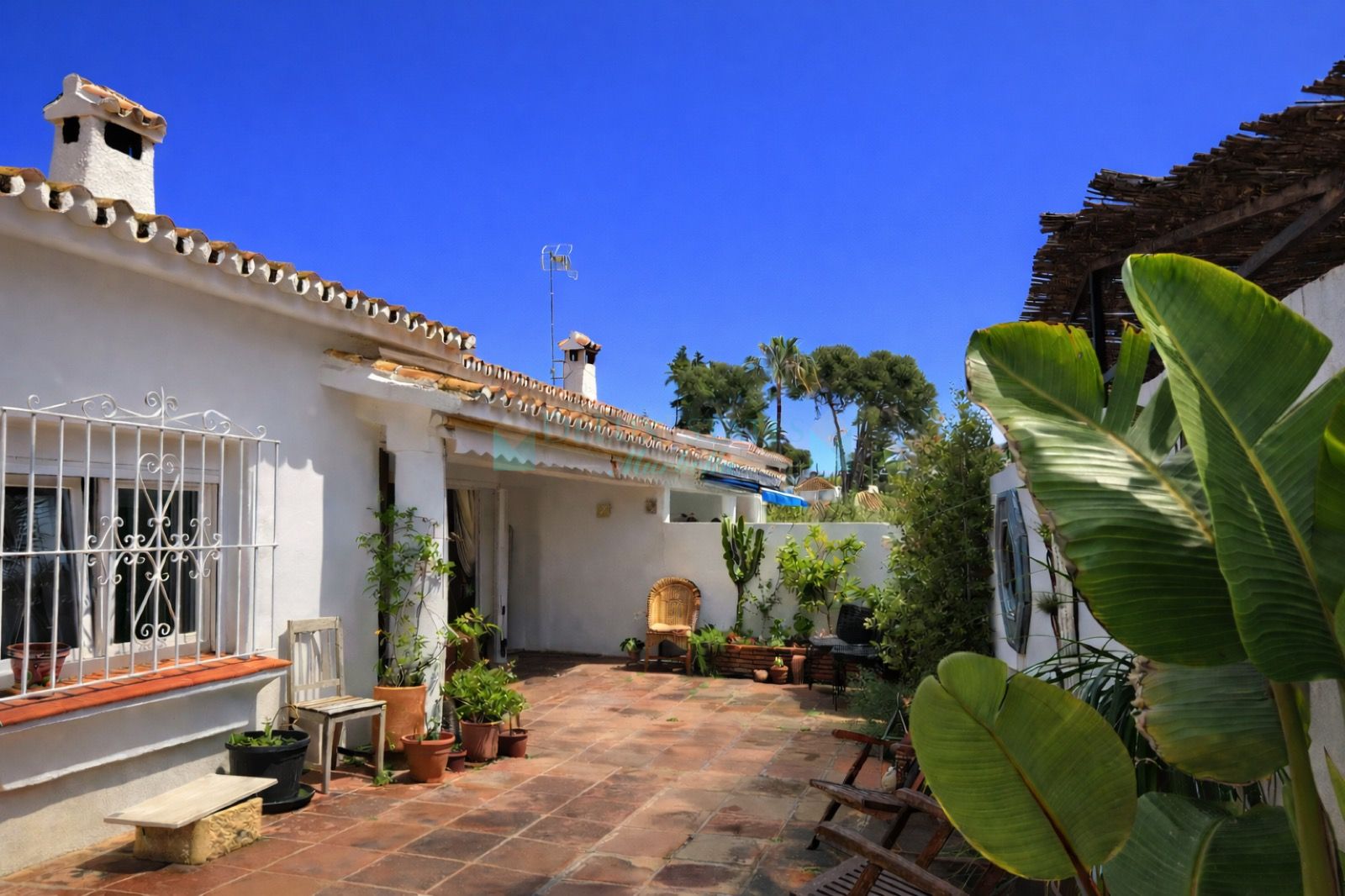 Semi Detached House for sale in Benamara, Estepona