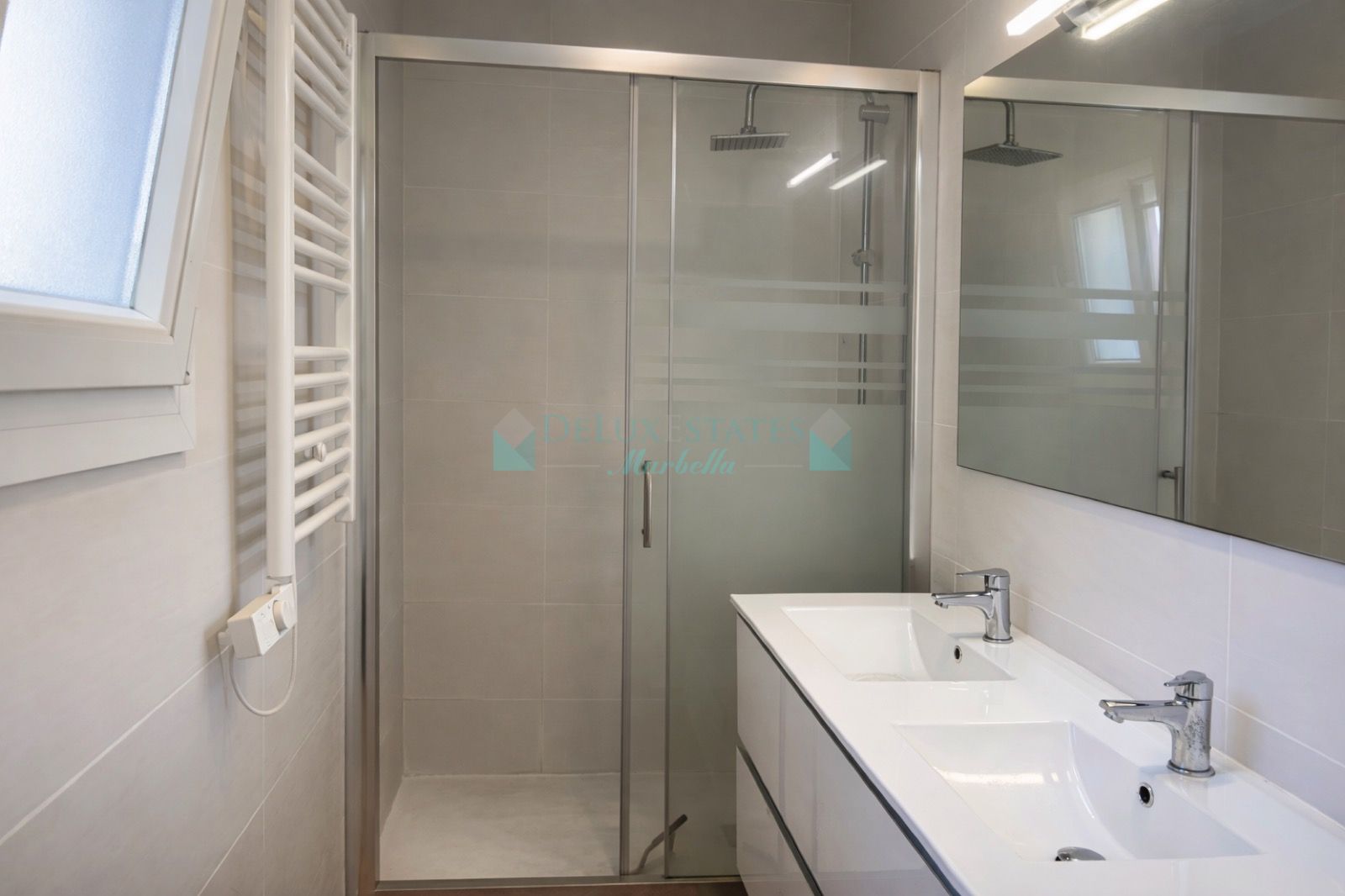 Semi Detached House for sale in Benamara, Estepona