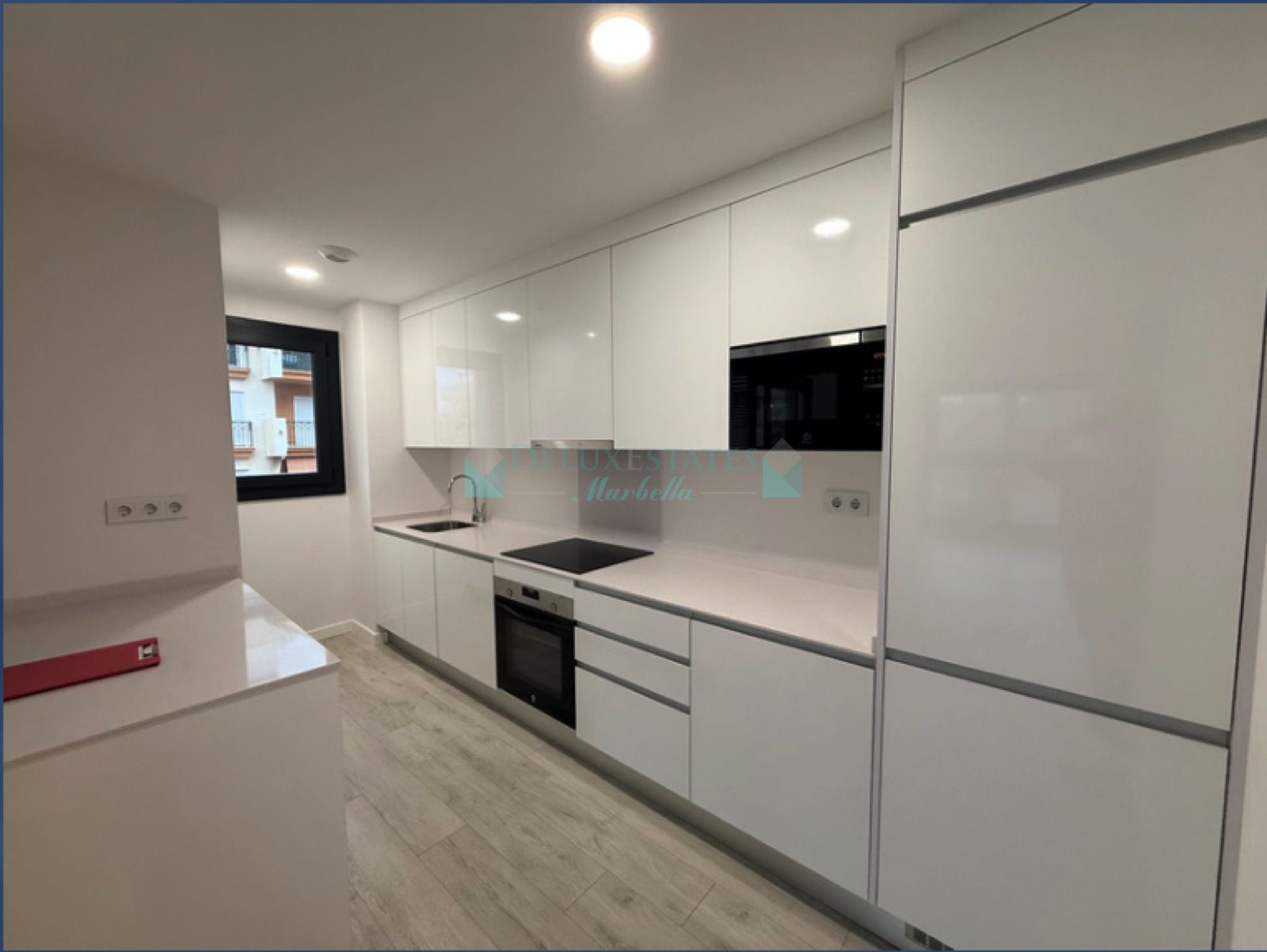 Apartment for sale in Las Mesas, Estepona