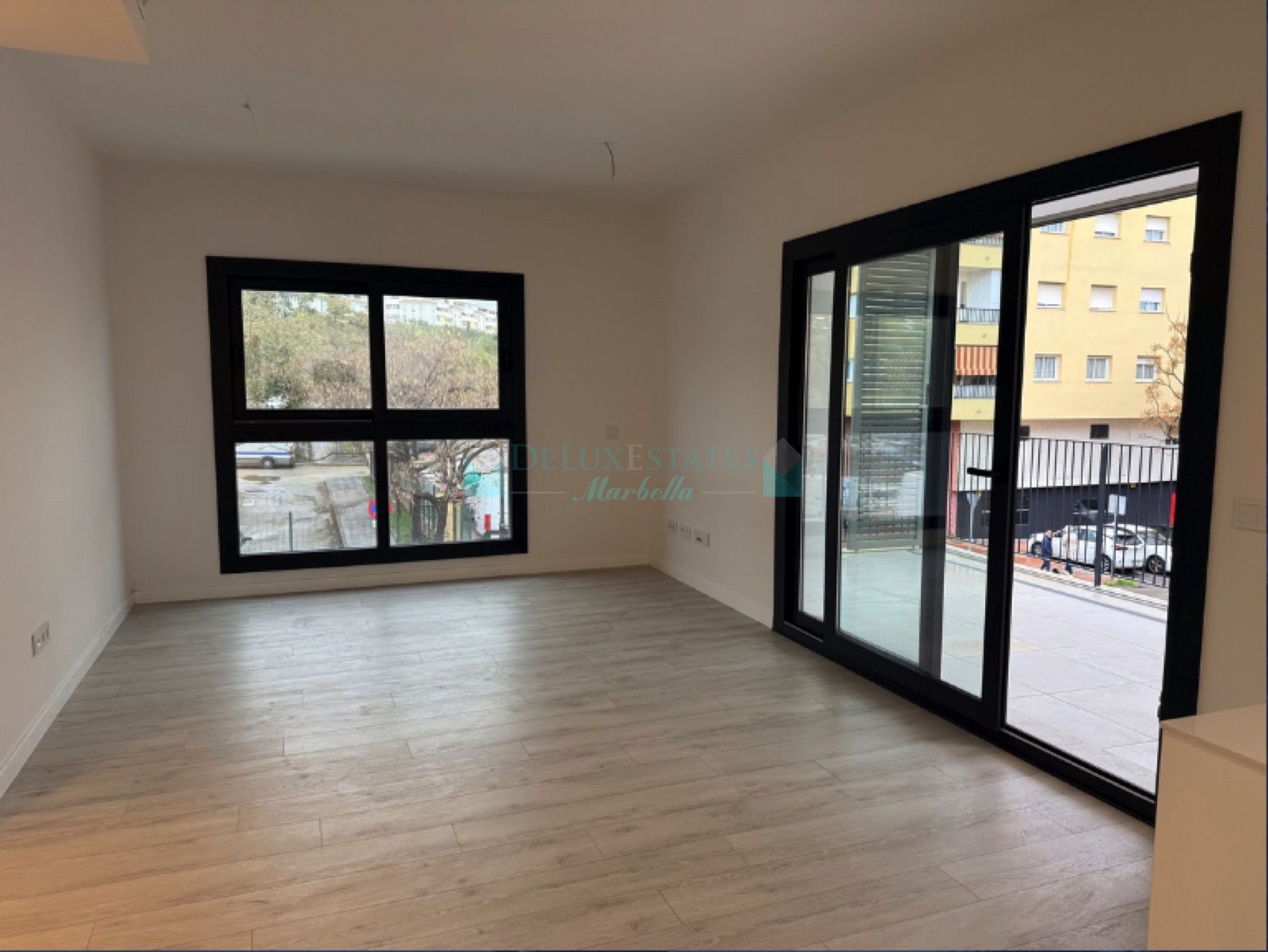 Apartment for sale in Las Mesas, Estepona