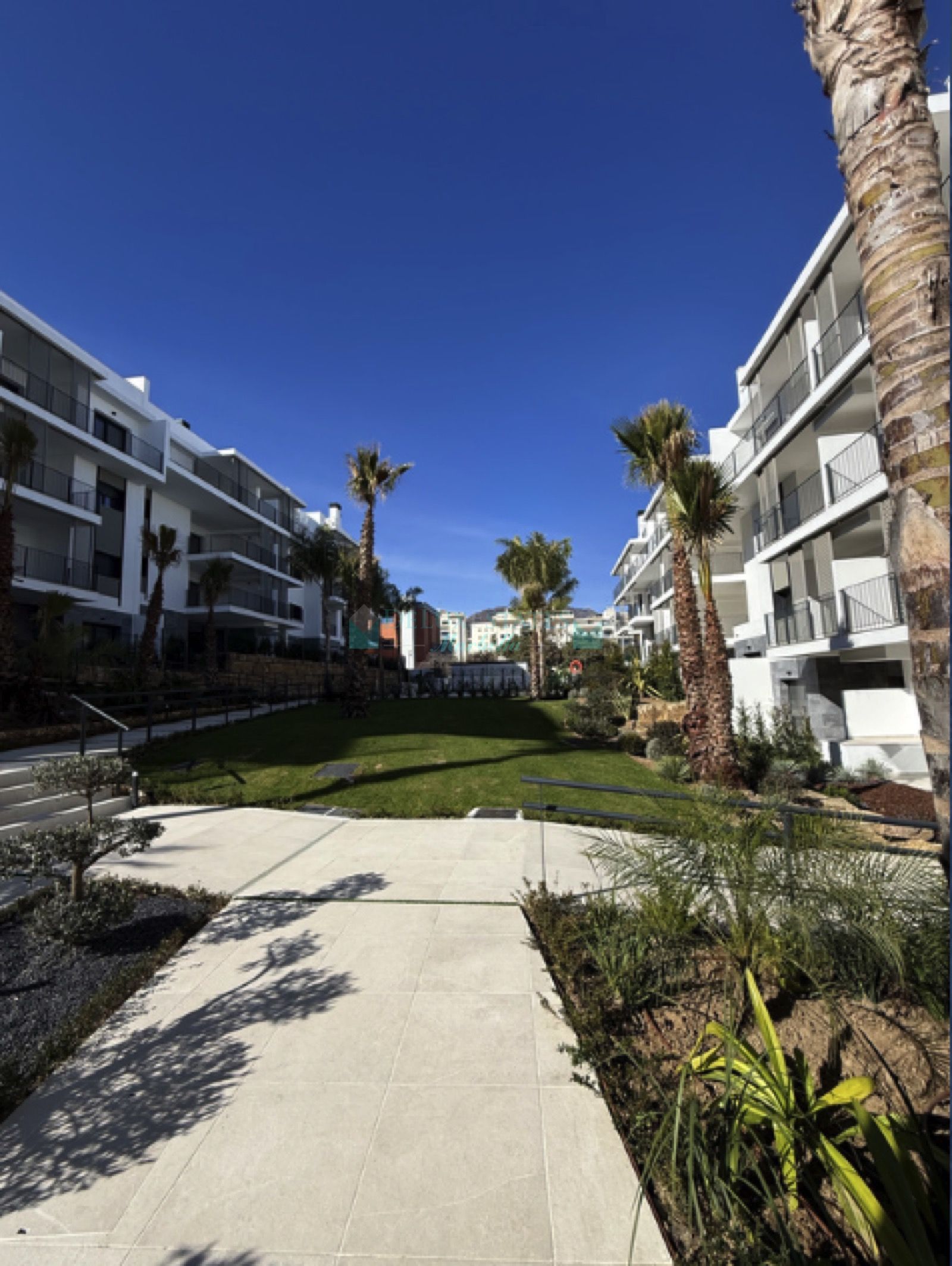 Apartment for sale in Las Mesas, Estepona