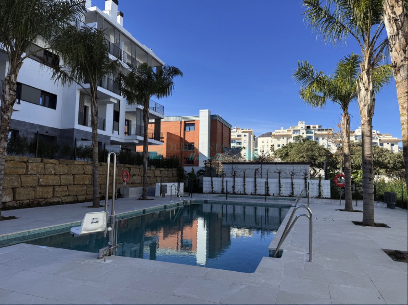 Apartment for sale in Las Mesas, Estepona