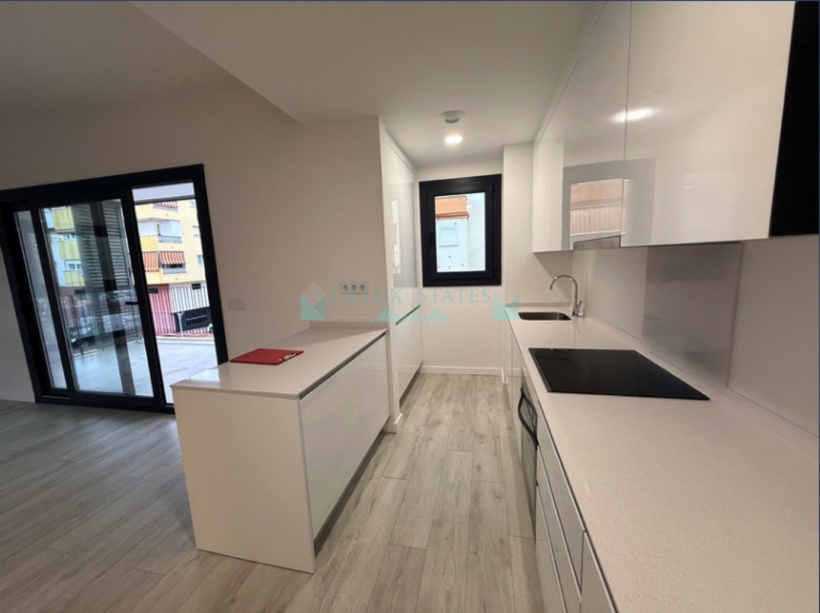 Apartment for sale in Las Mesas, Estepona