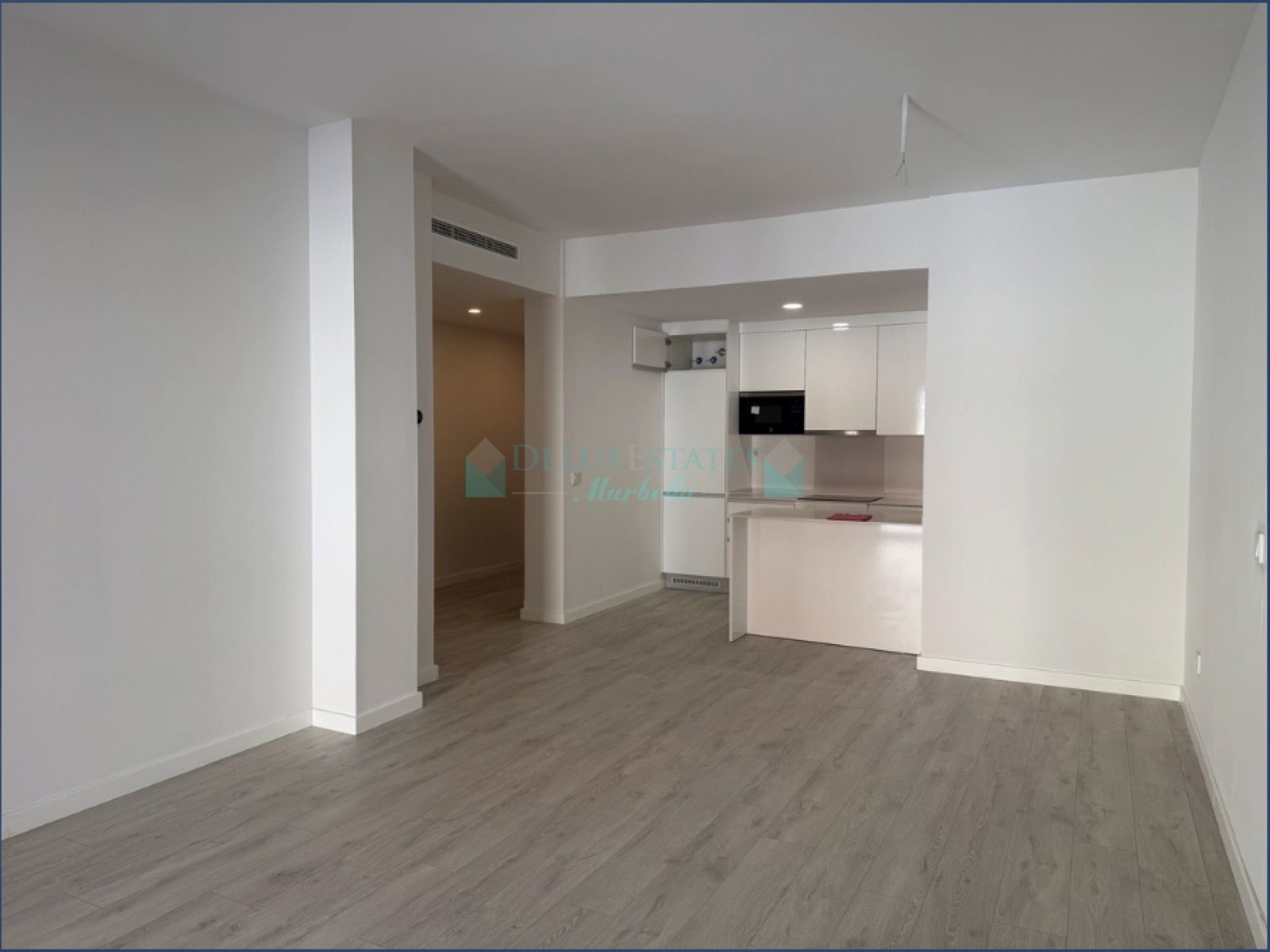 Apartment for sale in Las Mesas, Estepona