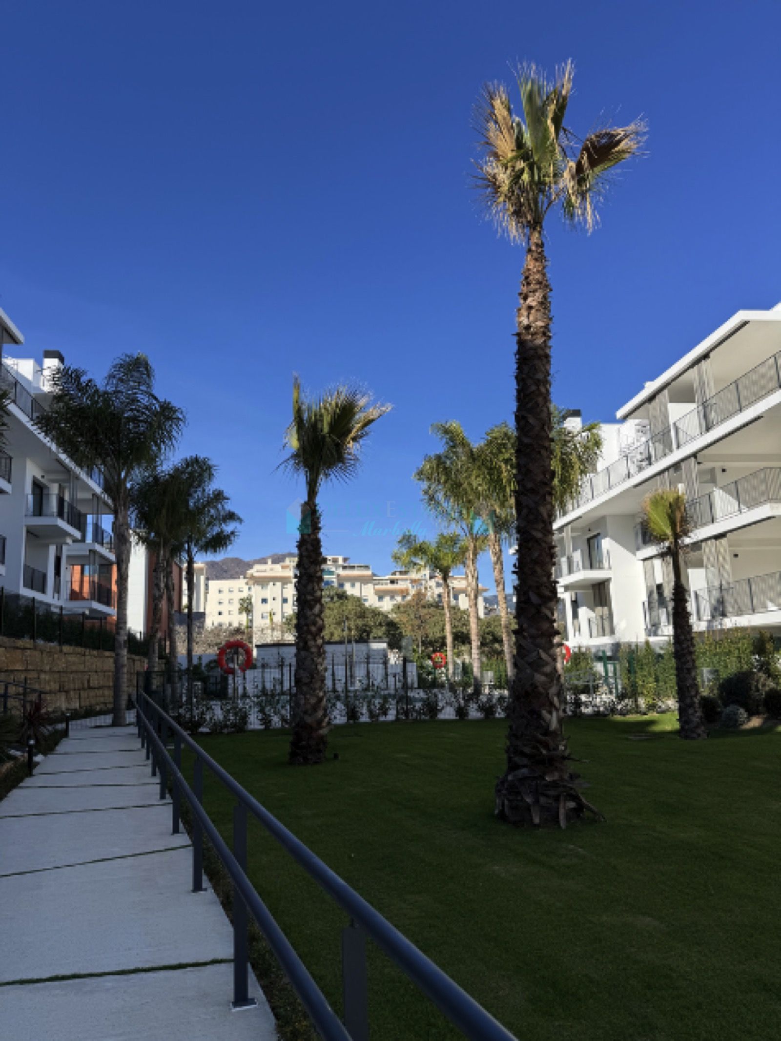 Apartment for sale in Las Mesas, Estepona