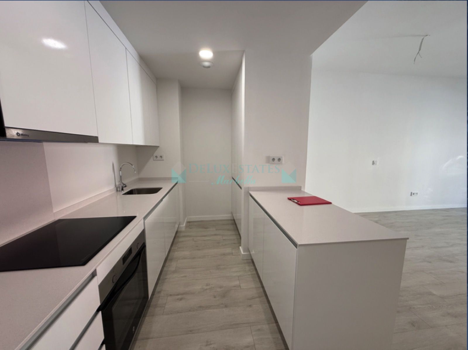 Apartment for sale in Las Mesas, Estepona