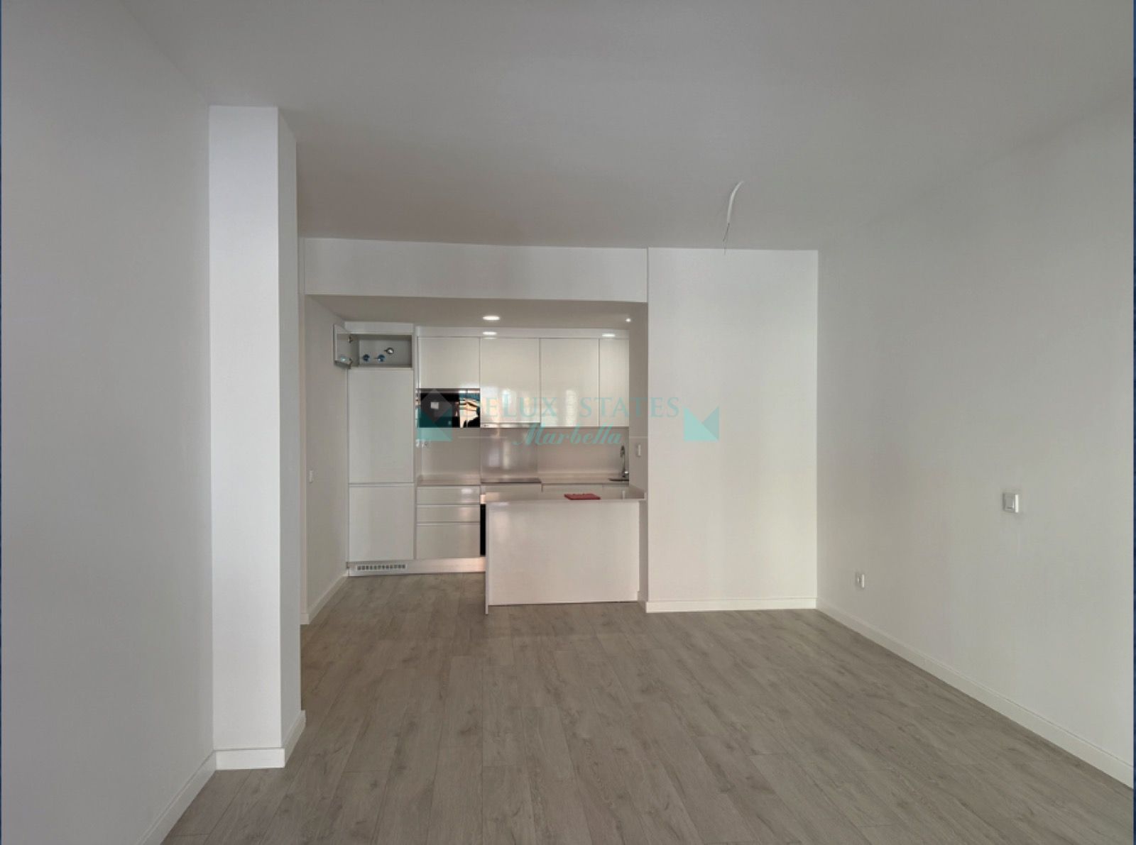 Apartment for sale in Las Mesas, Estepona