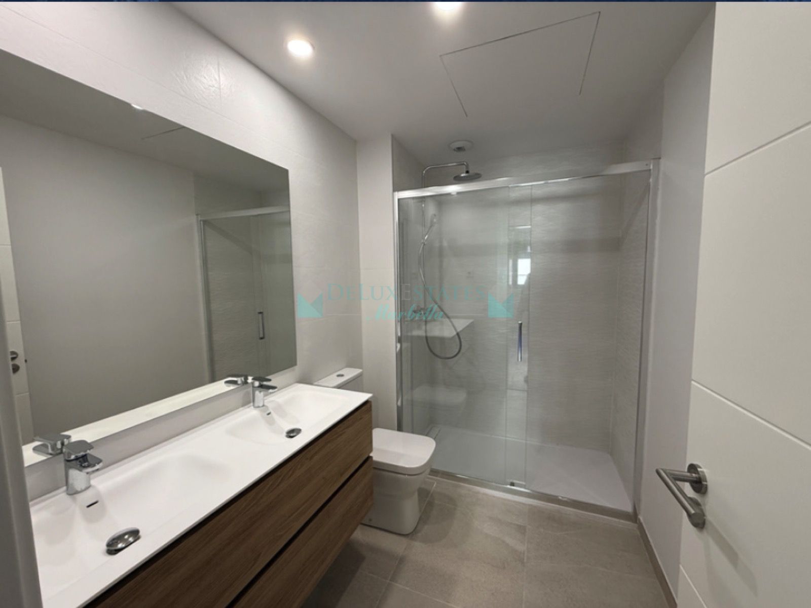 Apartment for sale in Las Mesas, Estepona