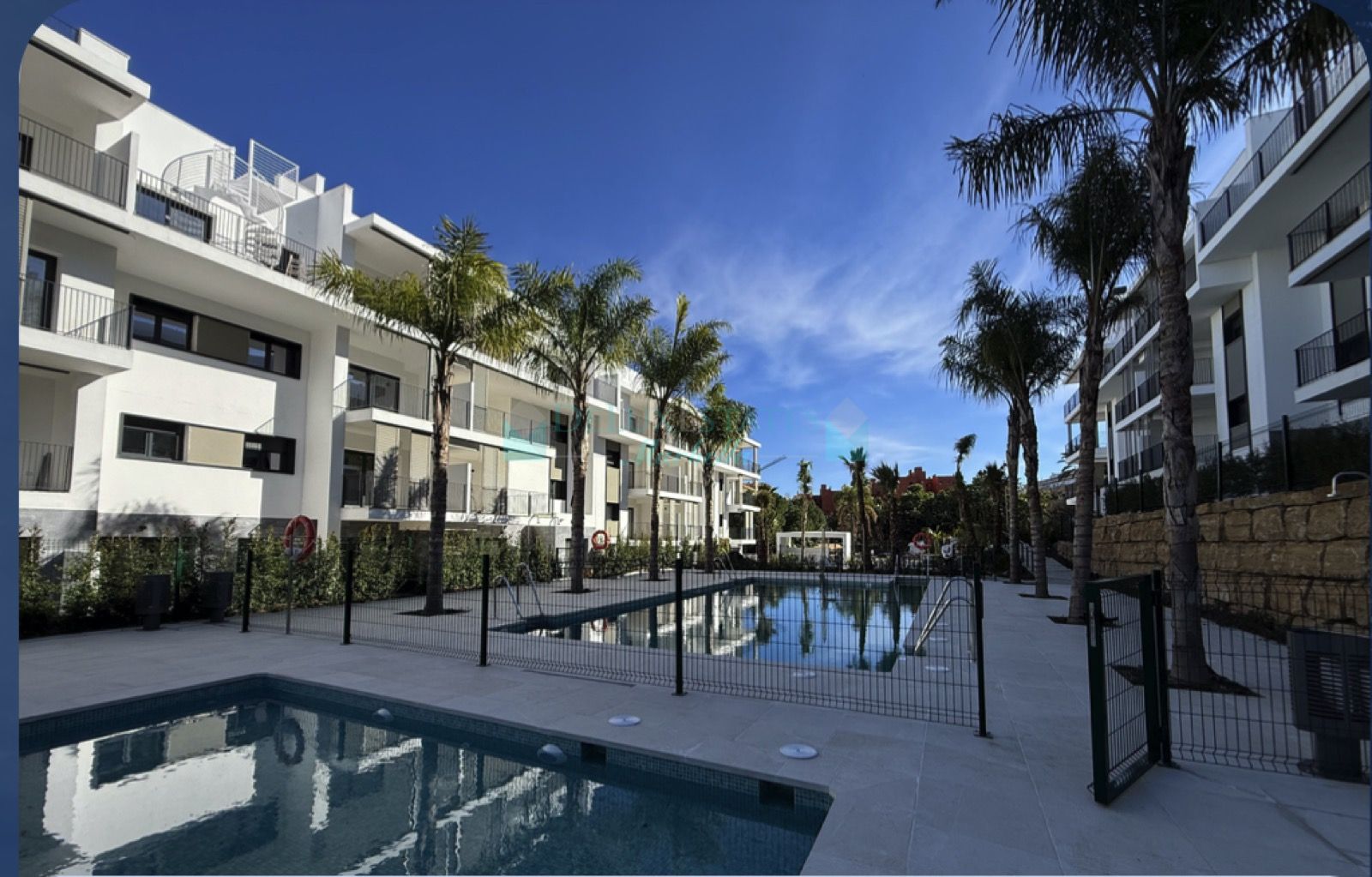 Apartment for sale in Las Mesas, Estepona