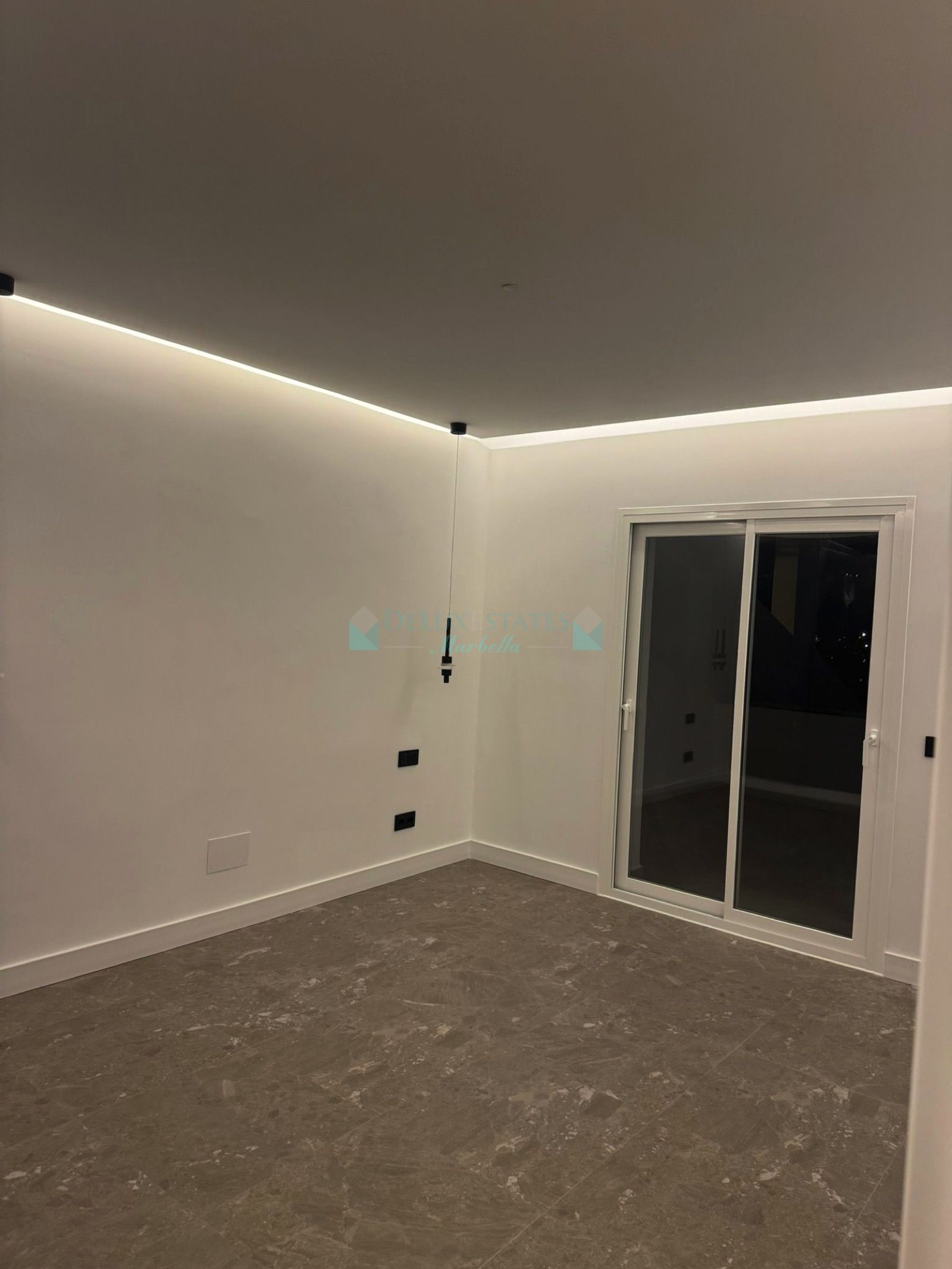 Apartment for sale in Aloha, Nueva Andalucia