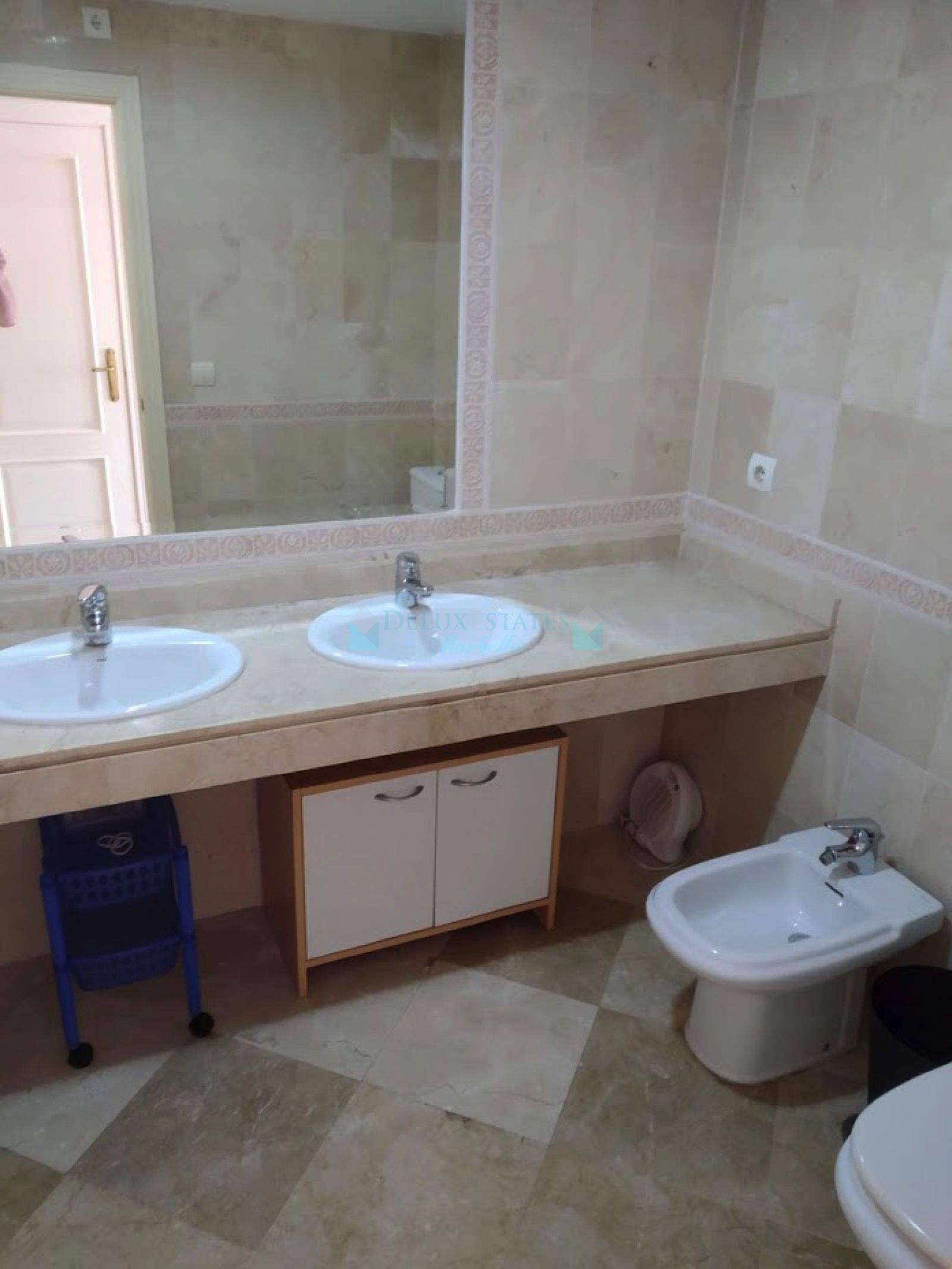 Apartment for sale in Bahia de Casares, Casares